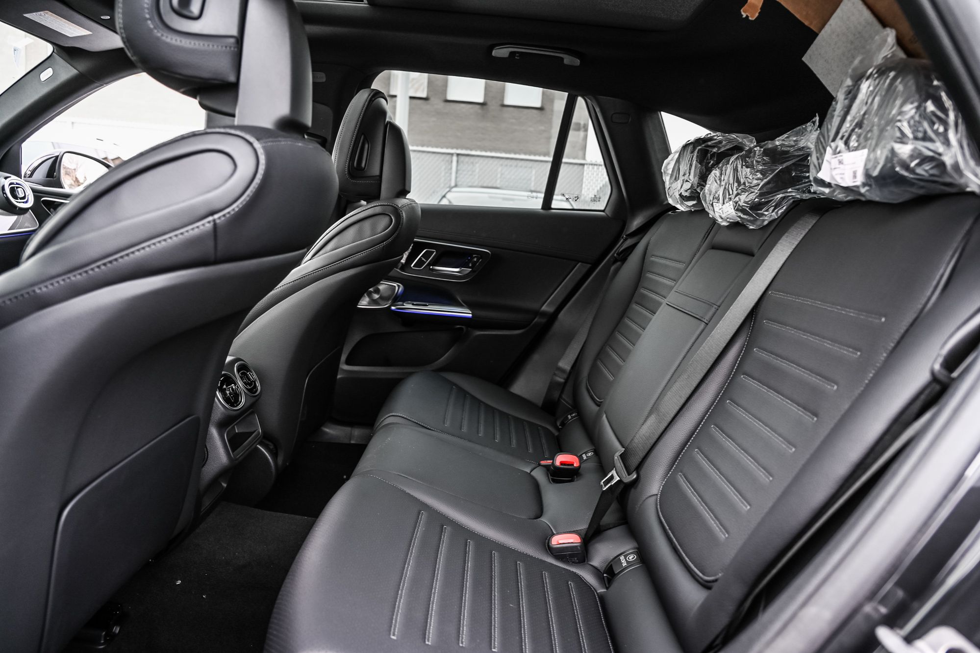 2026 Mercedes-Benz GLC Plug-in Hybrid in Dollard-des-Ormeaux, Quebec