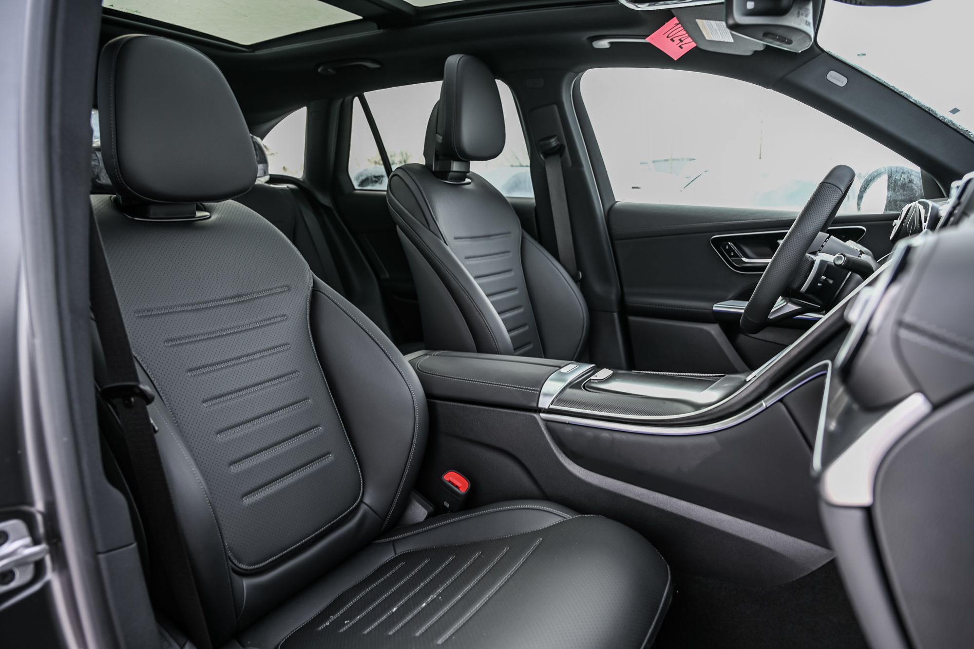 2026 Mercedes-Benz GLC in Dollard-des-Ormeaux, Quebec