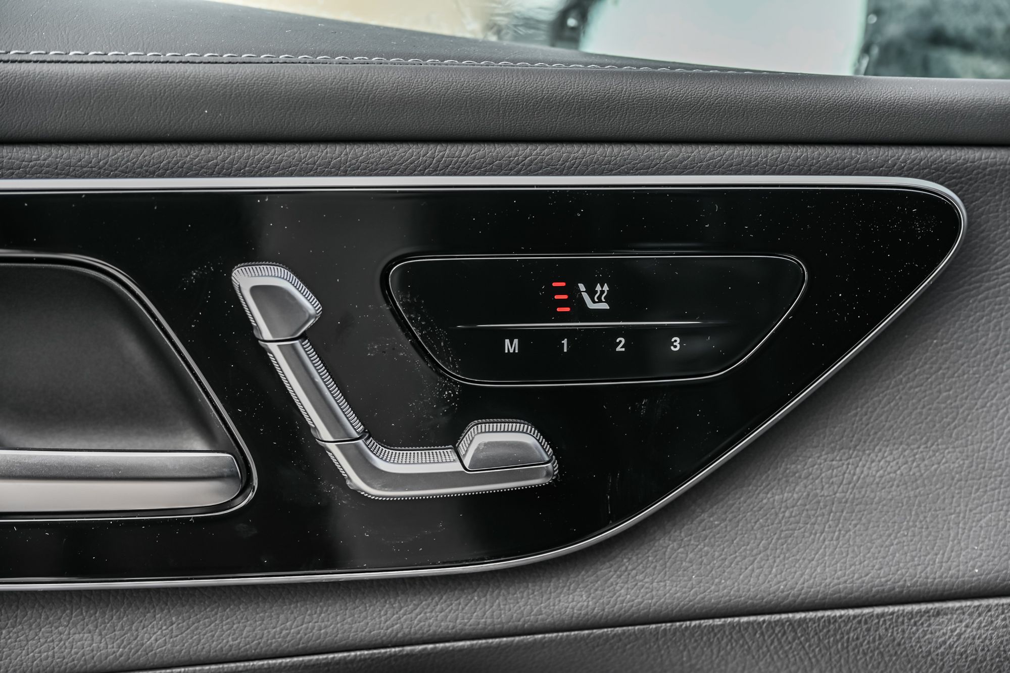 2026 Mercedes-Benz GLC in Dollard-des-Ormeaux, Quebec