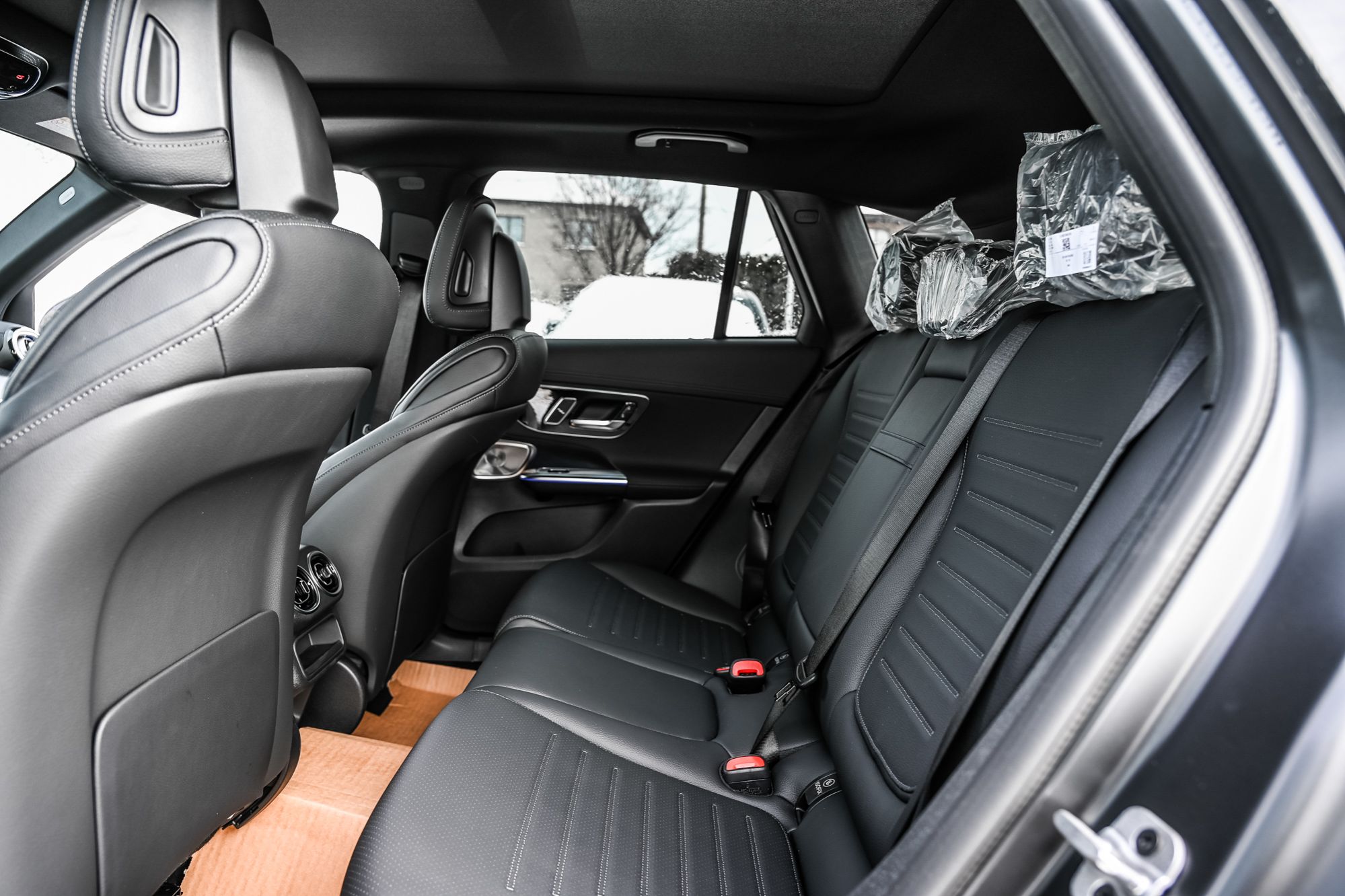 2026 Mercedes-Benz GLC in Dollard-des-Ormeaux, Quebec