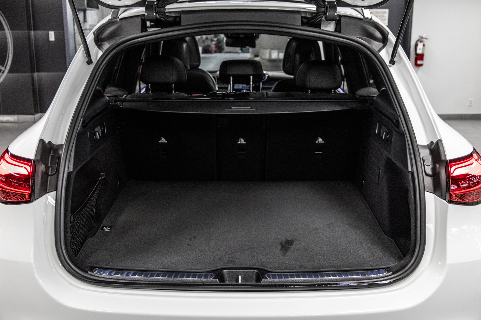 2025 Mercedes-Benz GLC in Dollard-des-Ormeaux, Quebec