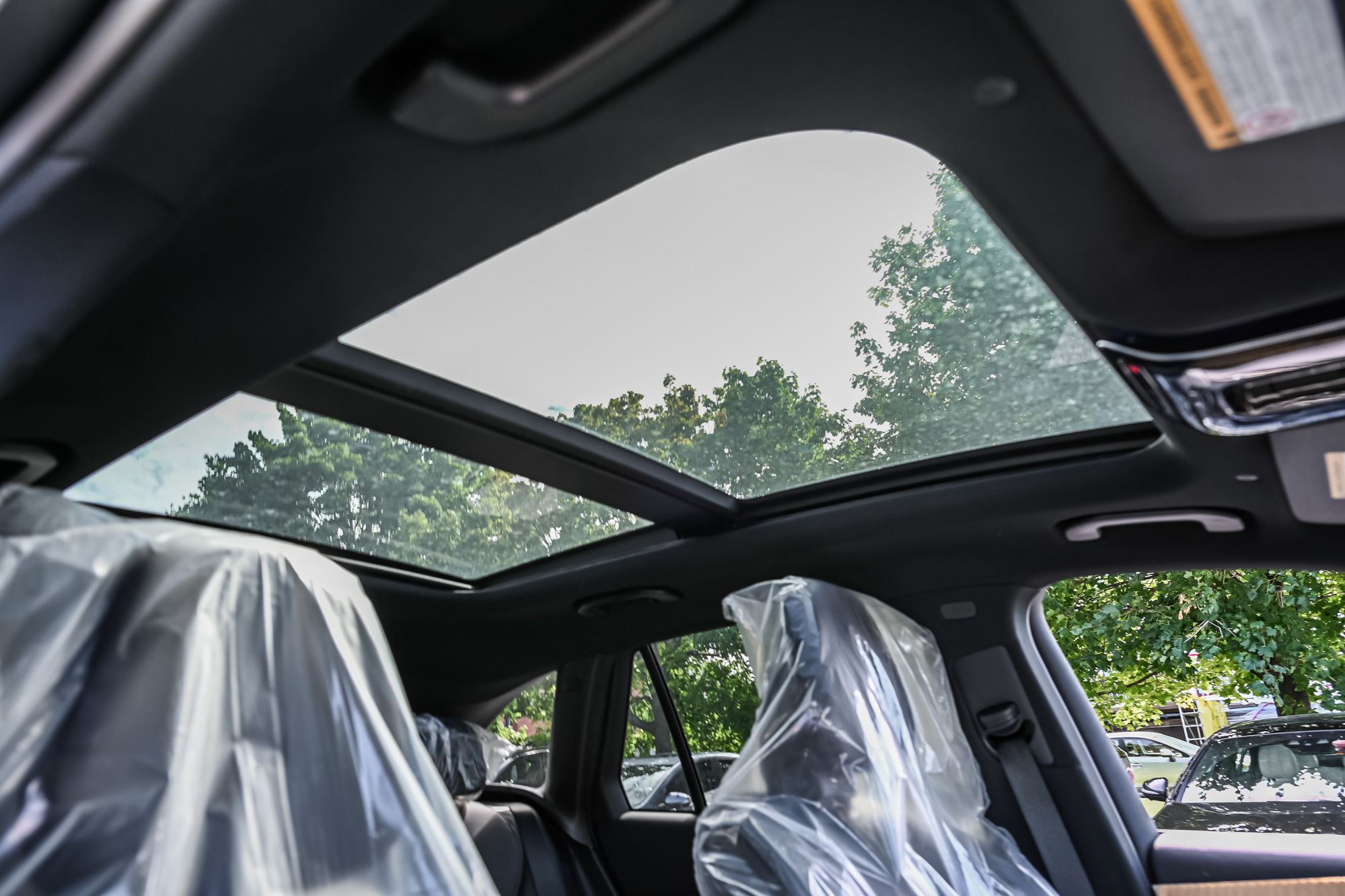 Mercedes-Benz GLC  2025 à Dollard-des-Ormeaux, Québec