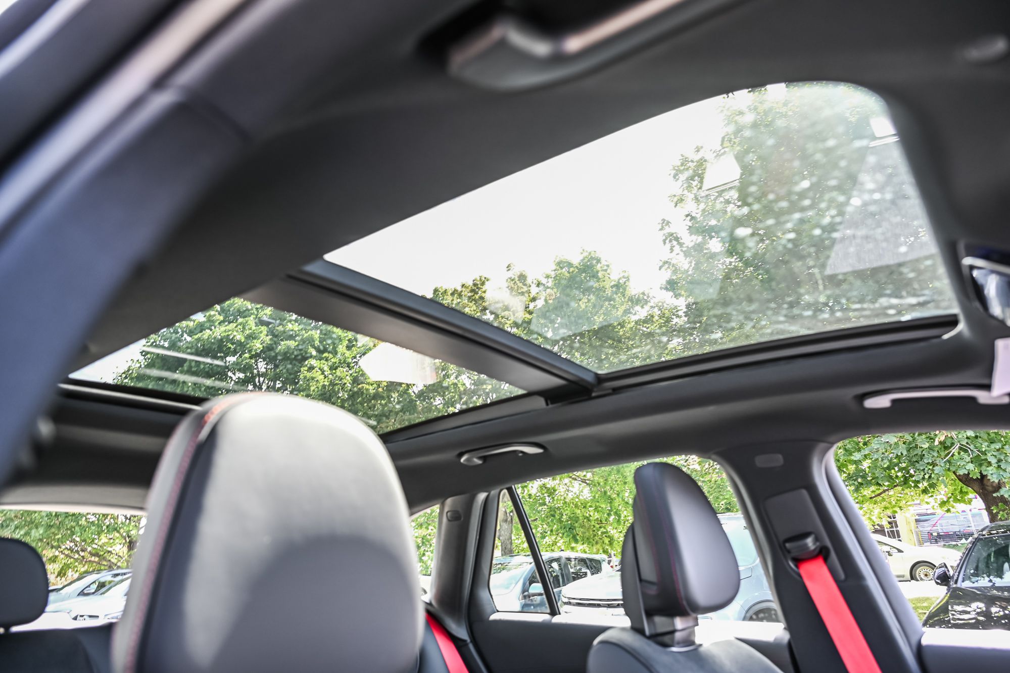 2026 Mercedes-Benz GLC in Dollard-des-Ormeaux, Quebec