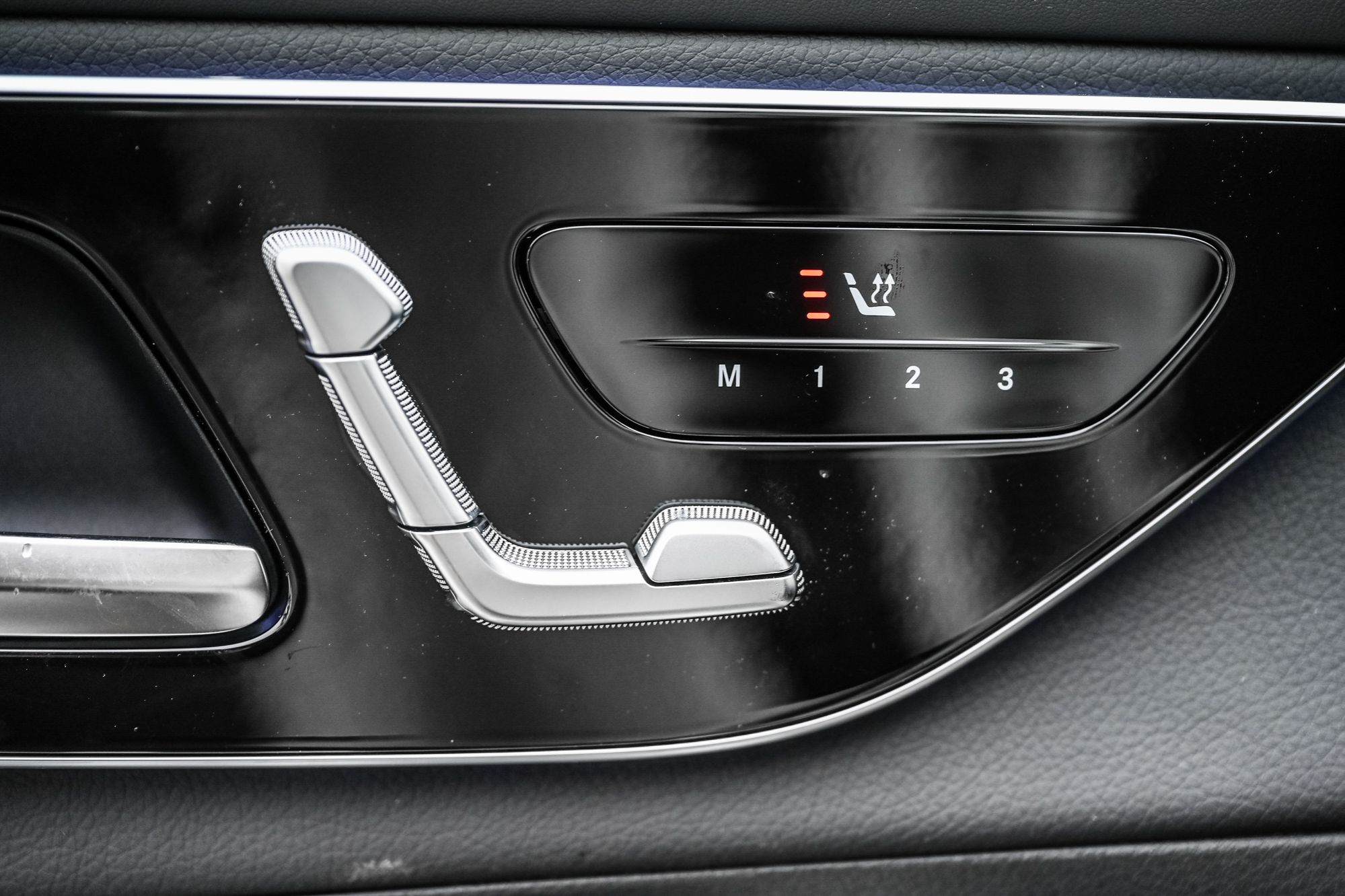 2026 Mercedes-Benz GLC in Dollard-des-Ormeaux, Quebec