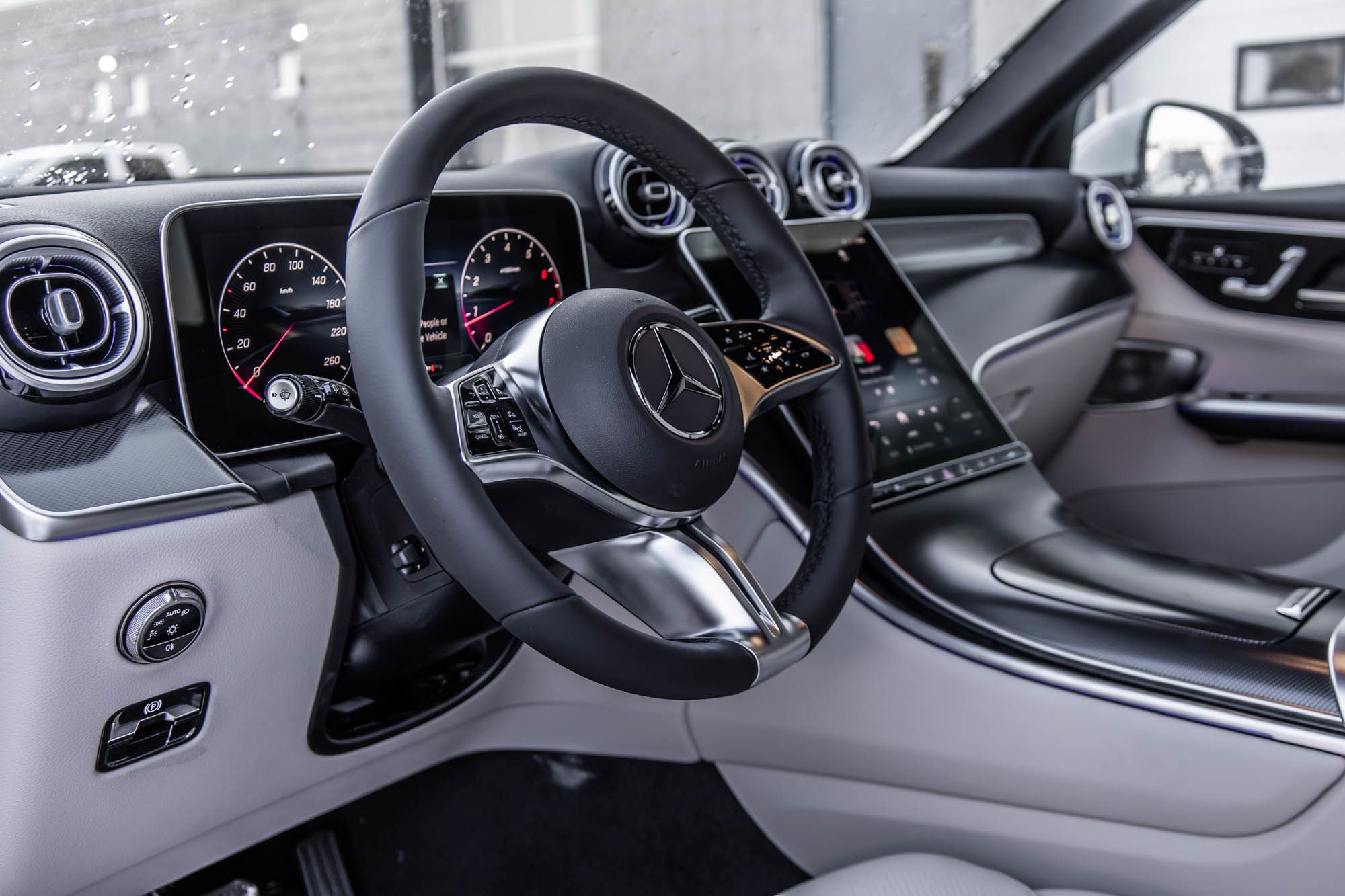 2026 Mercedes-Benz GLC in Dollard-des-Ormeaux, Quebec