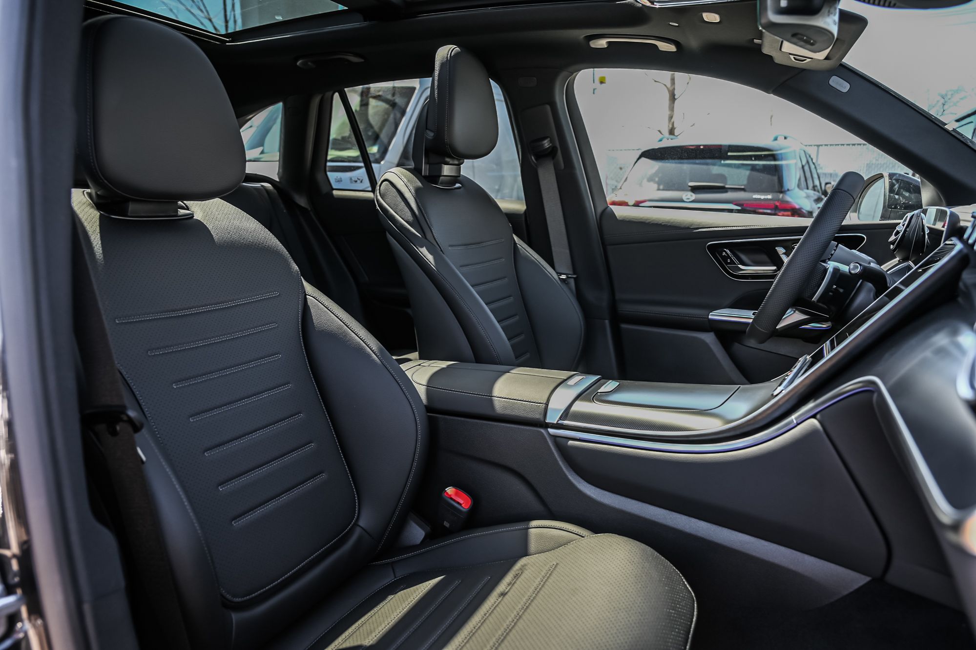 Mercedes-Benz GLC  2026 à Dollard-des-Ormeaux, Québec