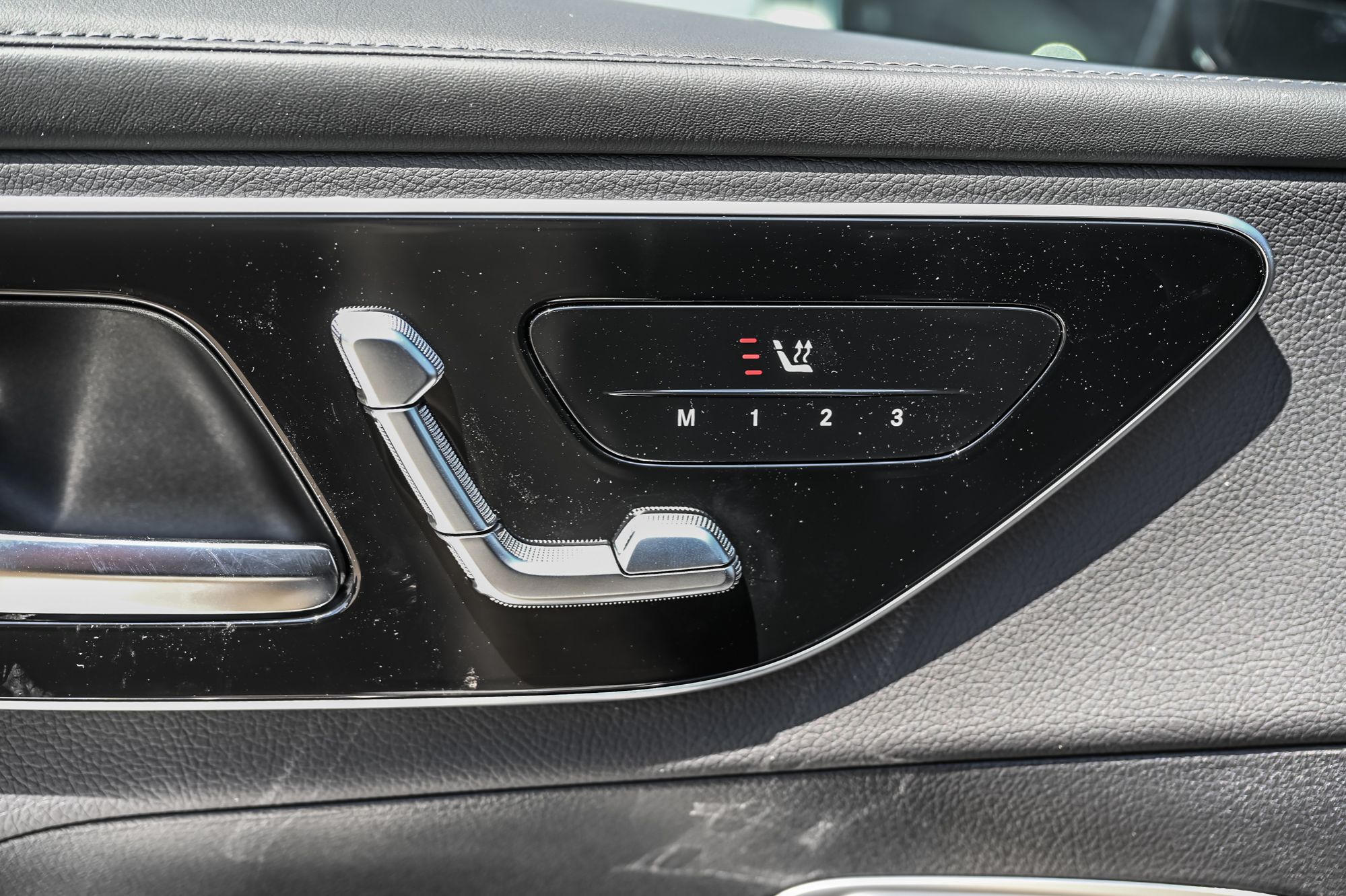 Mercedes-Benz GLC  2026 à Dollard-des-Ormeaux, Québec