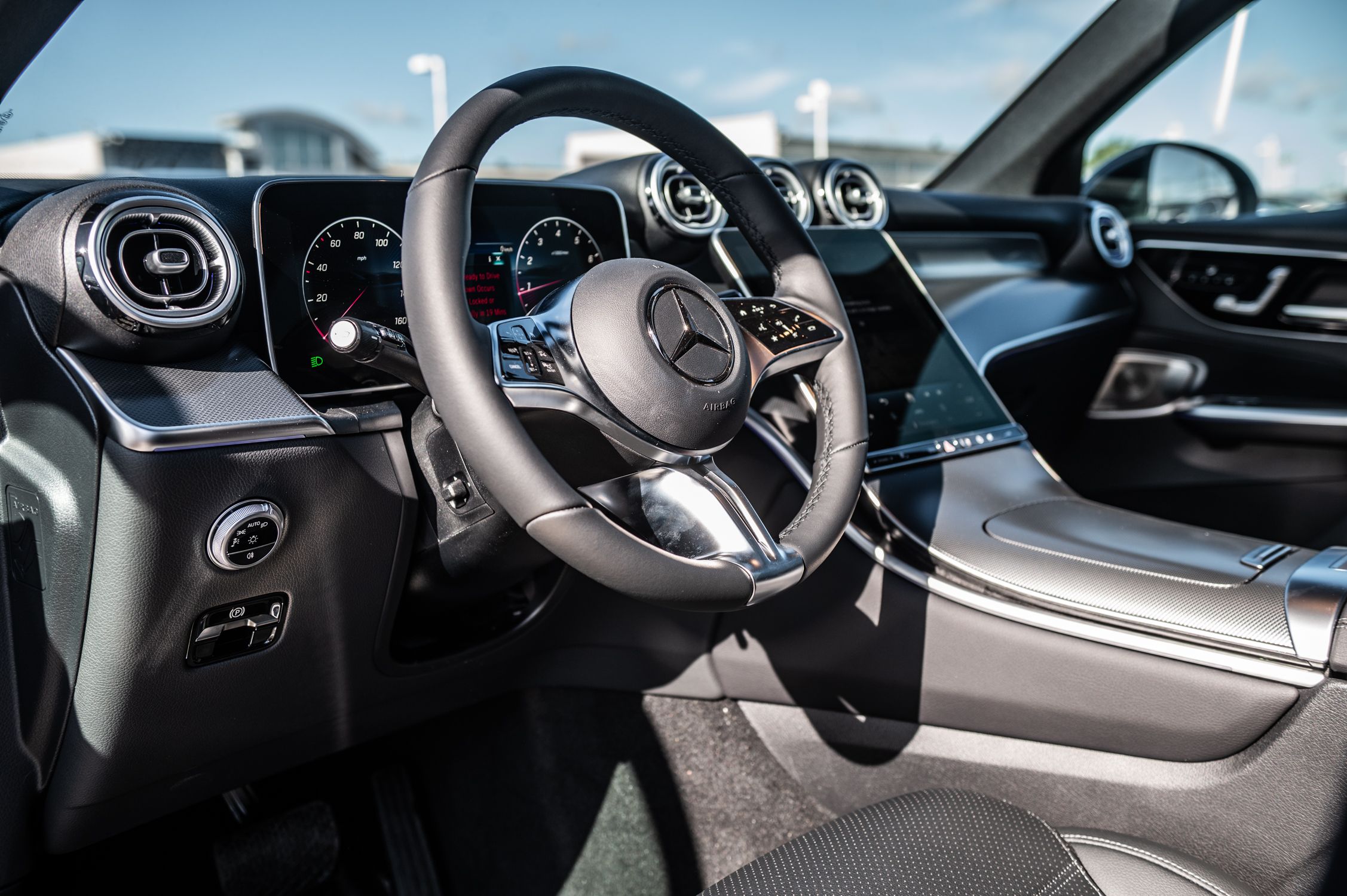 Mercedes-Benz GLC  2026 à Dollard-des-Ormeaux, Québec