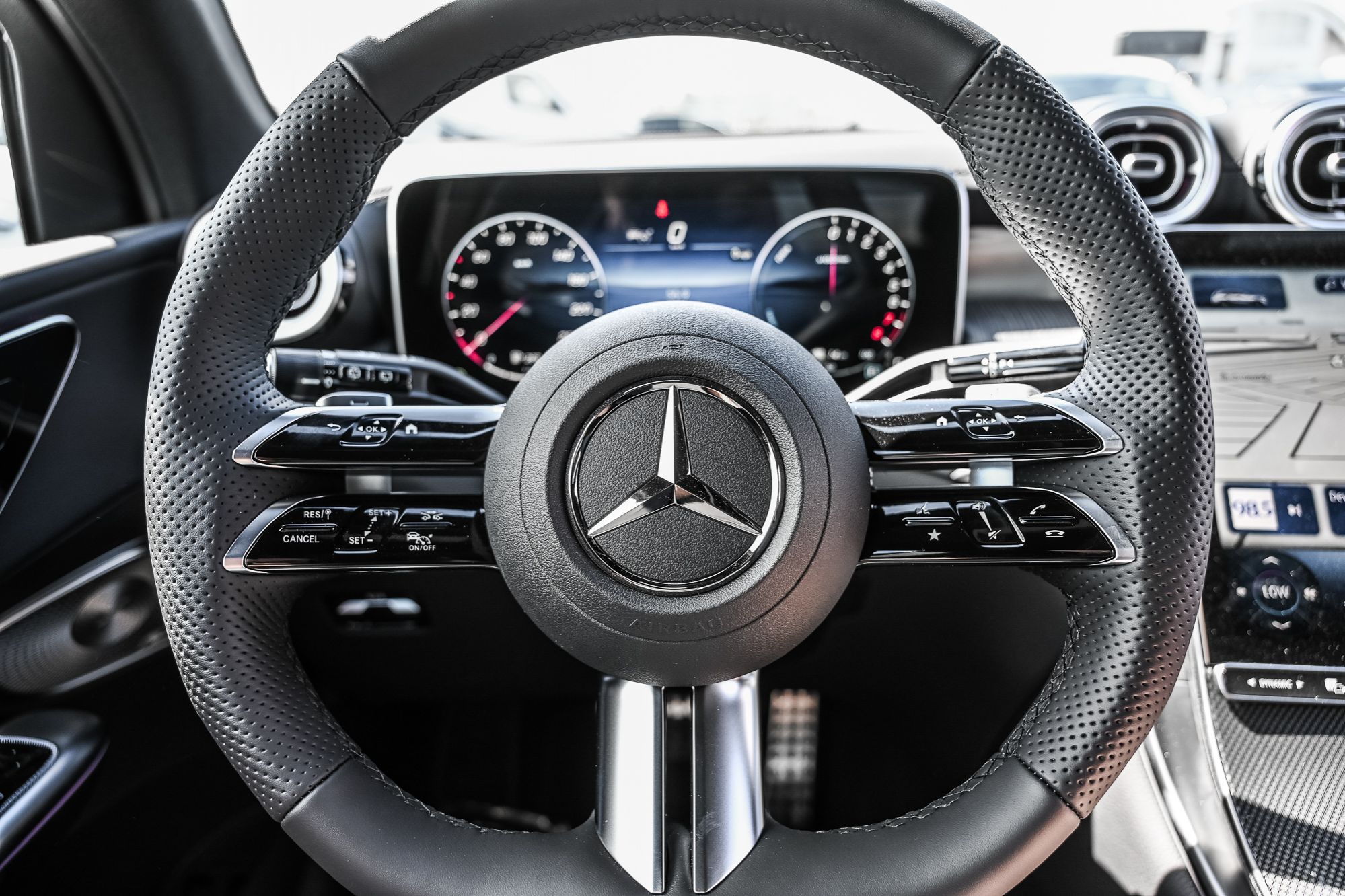 2026 Mercedes-Benz GLC
