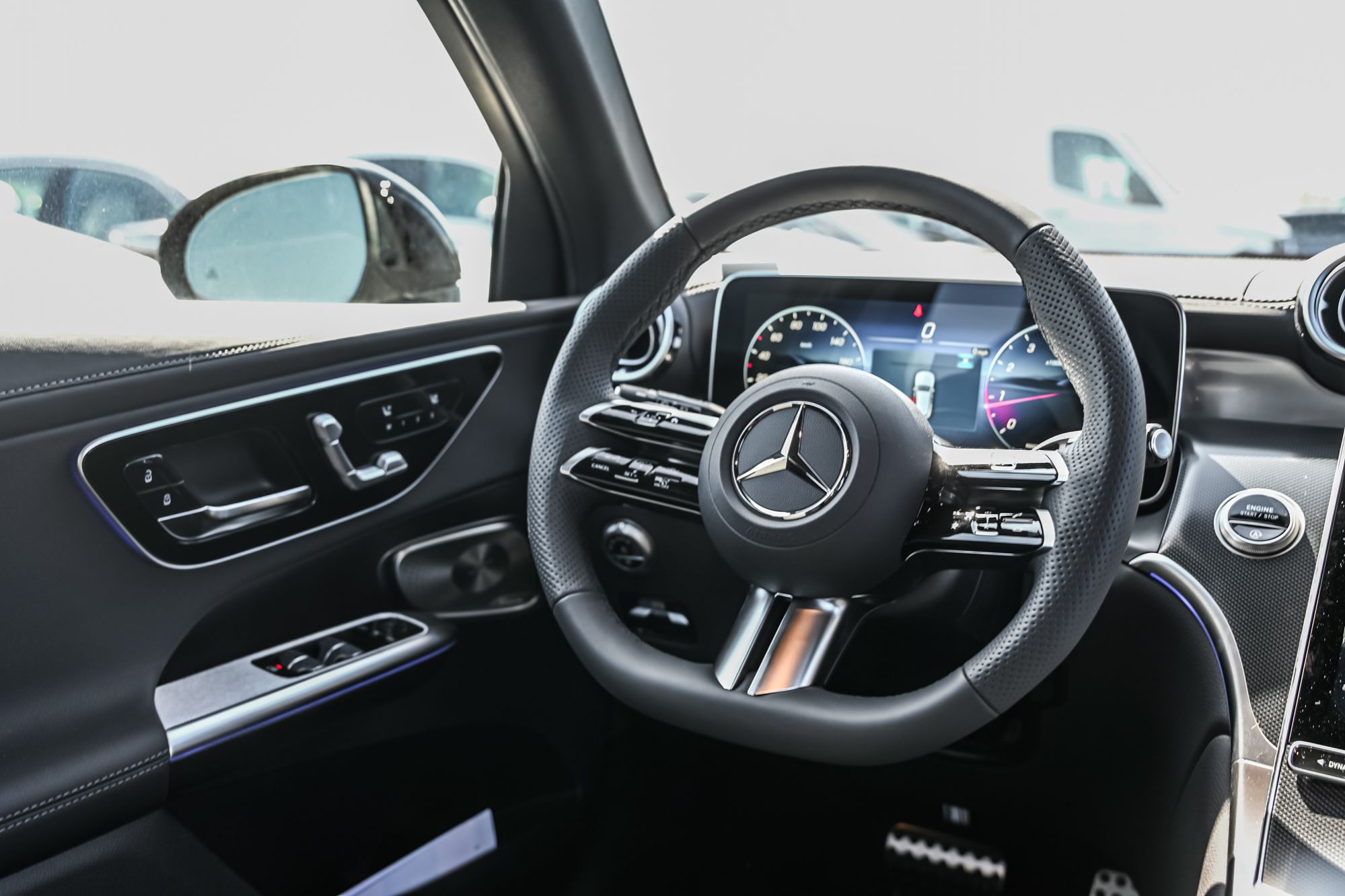 2027 Mercedes-Benz GLC in Dollard-des-Ormeaux, Quebec