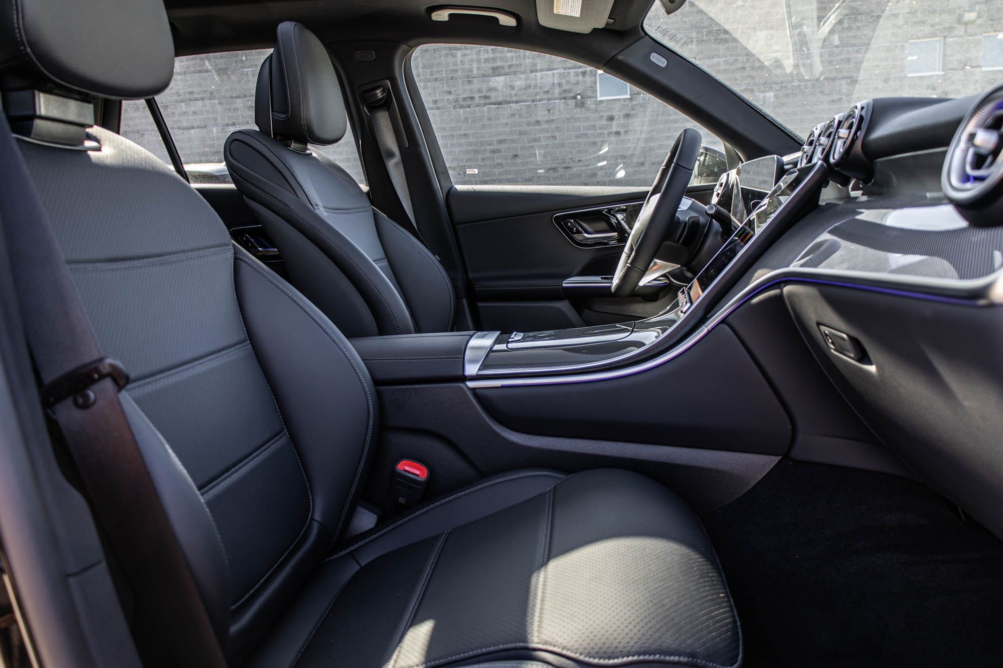 2027 Mercedes-Benz GLC in Dollard-des-Ormeaux, Quebec