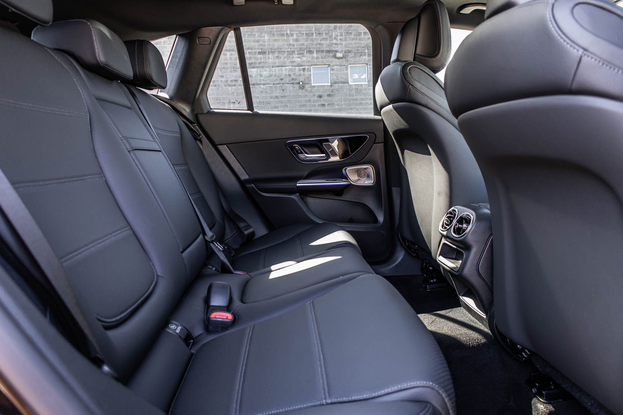 2027 Mercedes-Benz GLC in Dollard-des-Ormeaux, Quebec