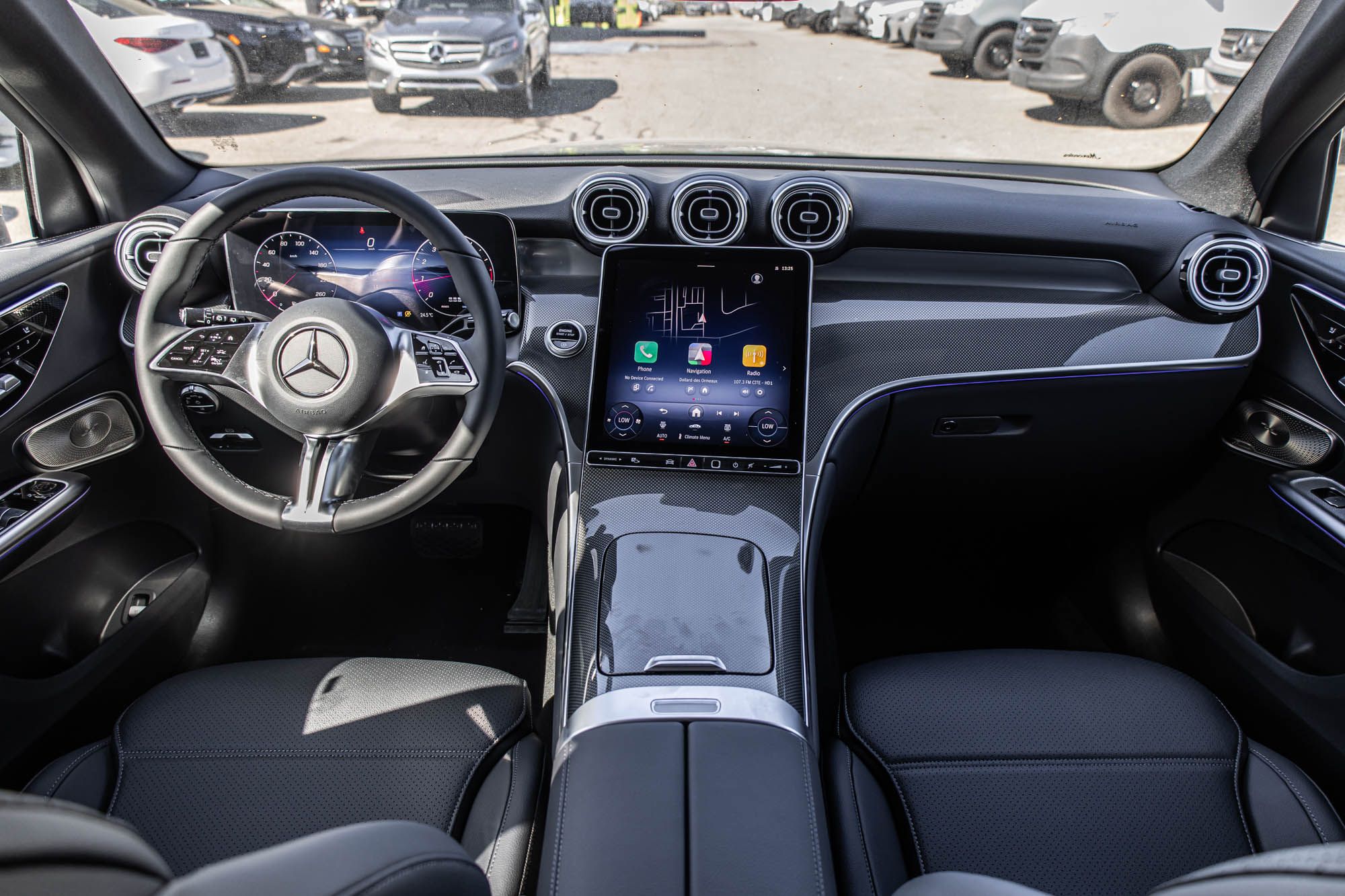 2027 Mercedes-Benz GLC in Dollard-des-Ormeaux, Quebec