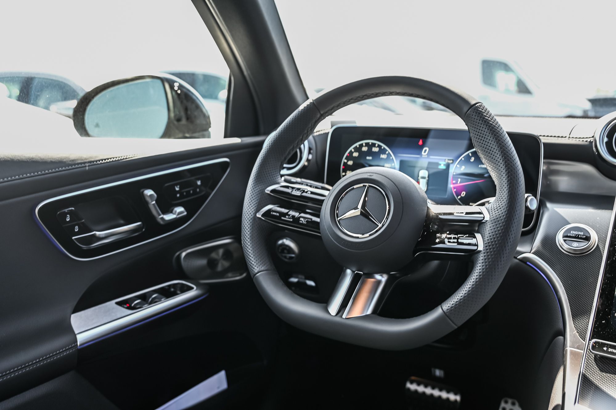 2027 Mercedes-Benz GLC in Dollard-des-Ormeaux, Quebec