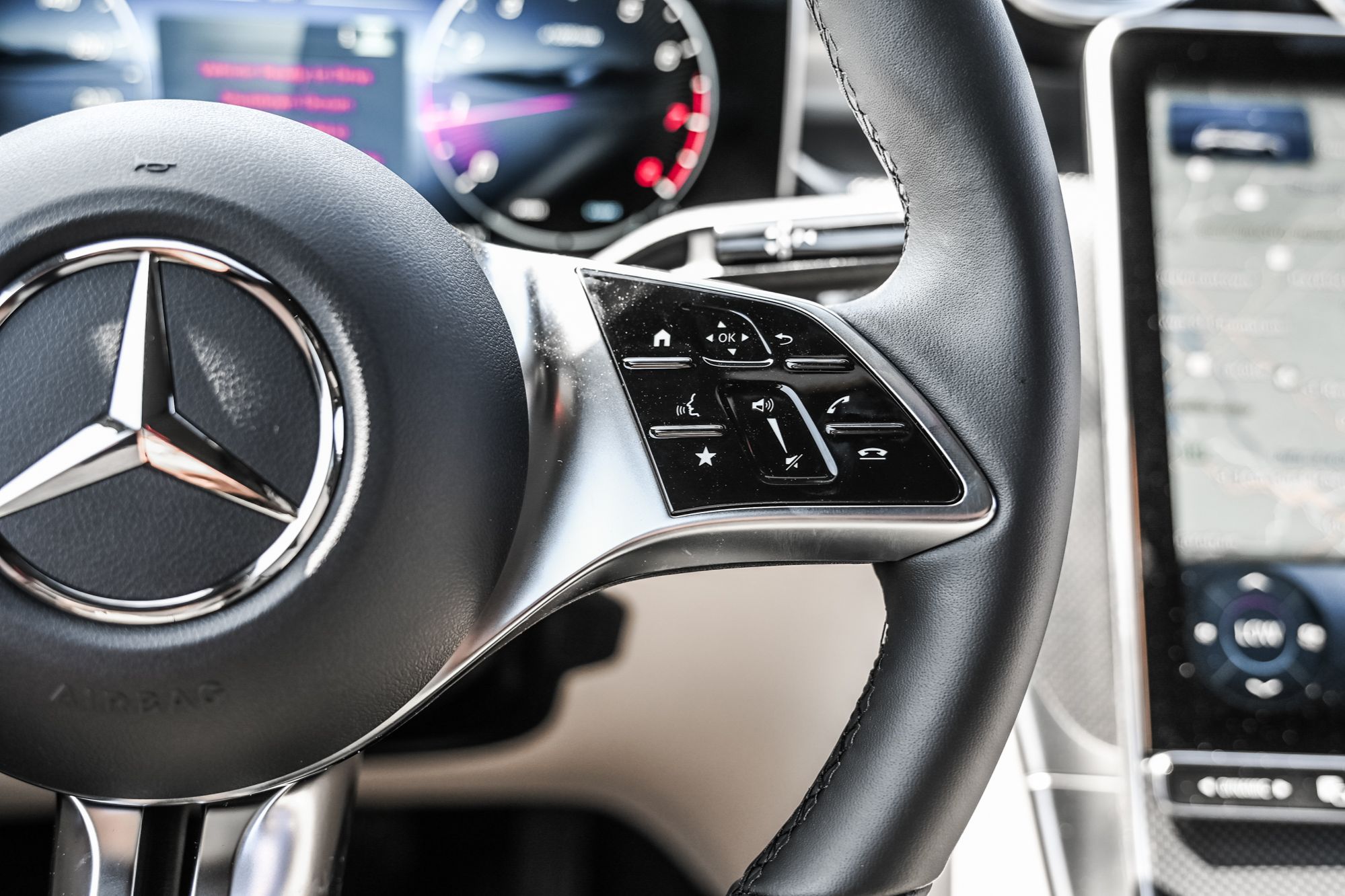 Mercedes-Benz GLC  2027 à Dollard-des-Ormeaux, Québec