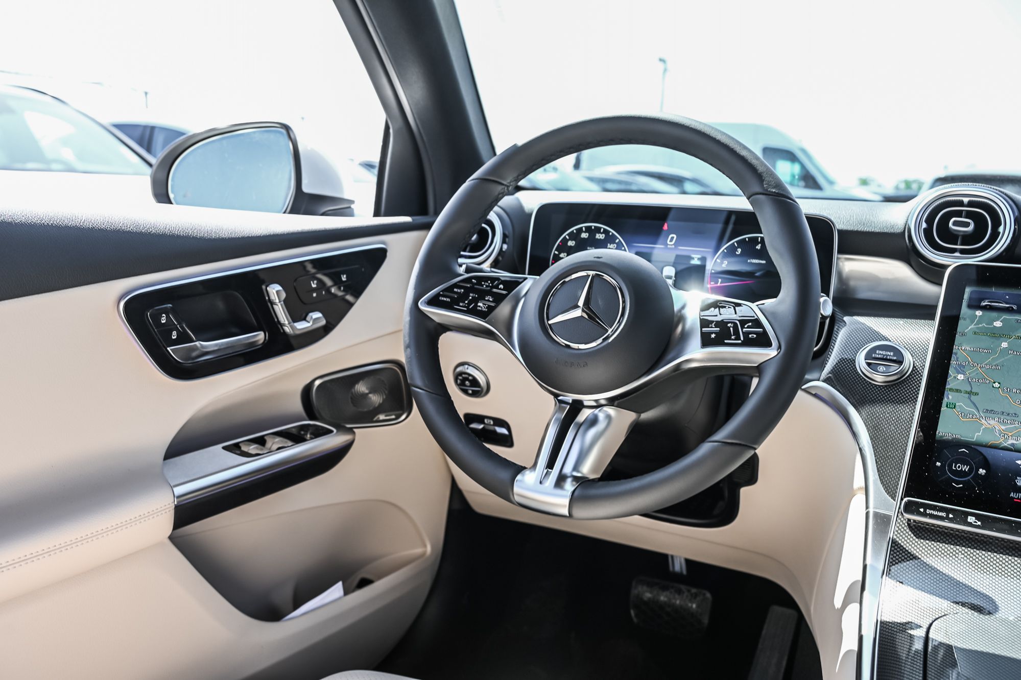 Mercedes-Benz GLC  2027 à Dollard-des-Ormeaux, Québec