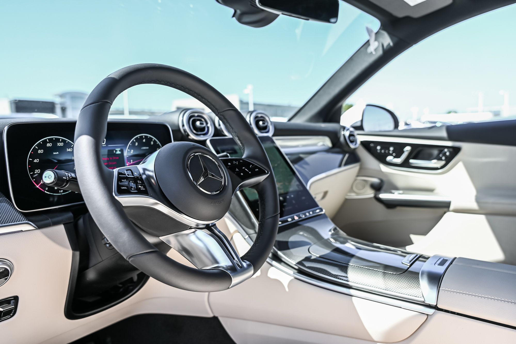 Mercedes-Benz GLC  2027 à Dollard-des-Ormeaux, Québec