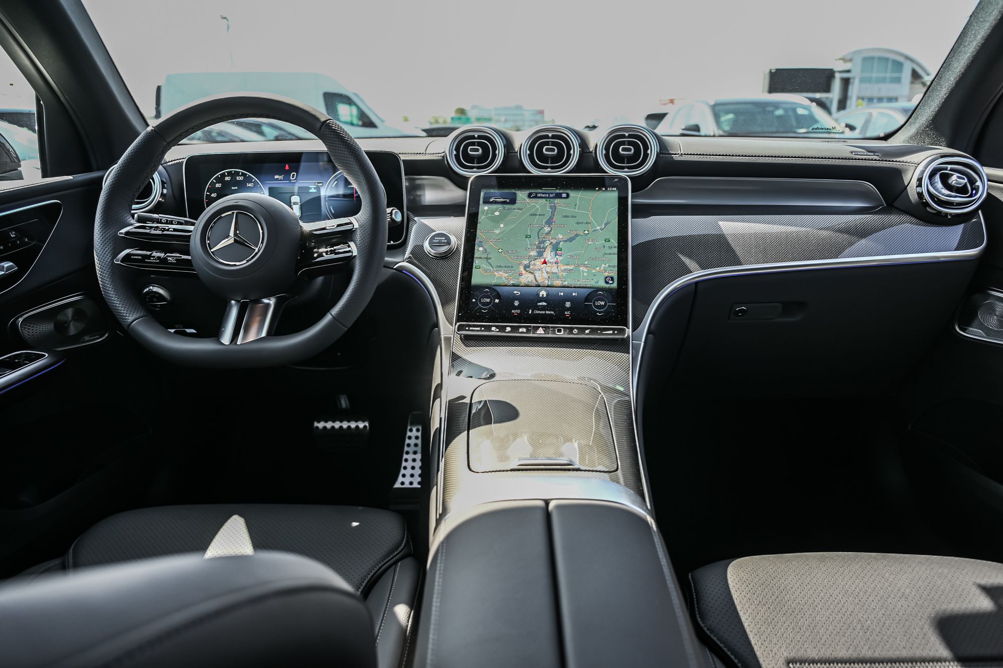 Mercedes-Benz GLC  2027 à Dollard-des-Ormeaux, Québec