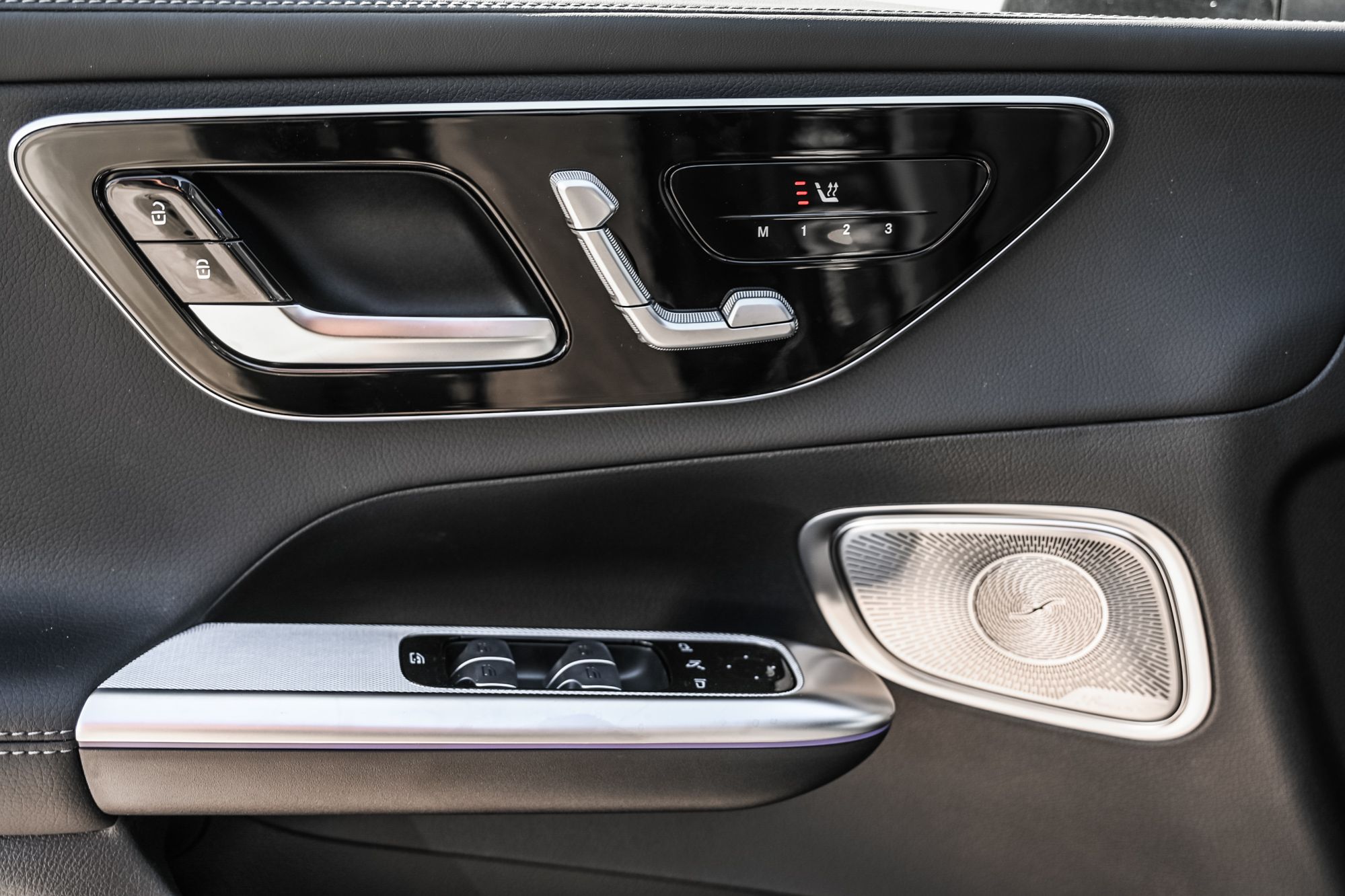 Mercedes-Benz GLC  2027 à Dollard-des-Ormeaux, Québec