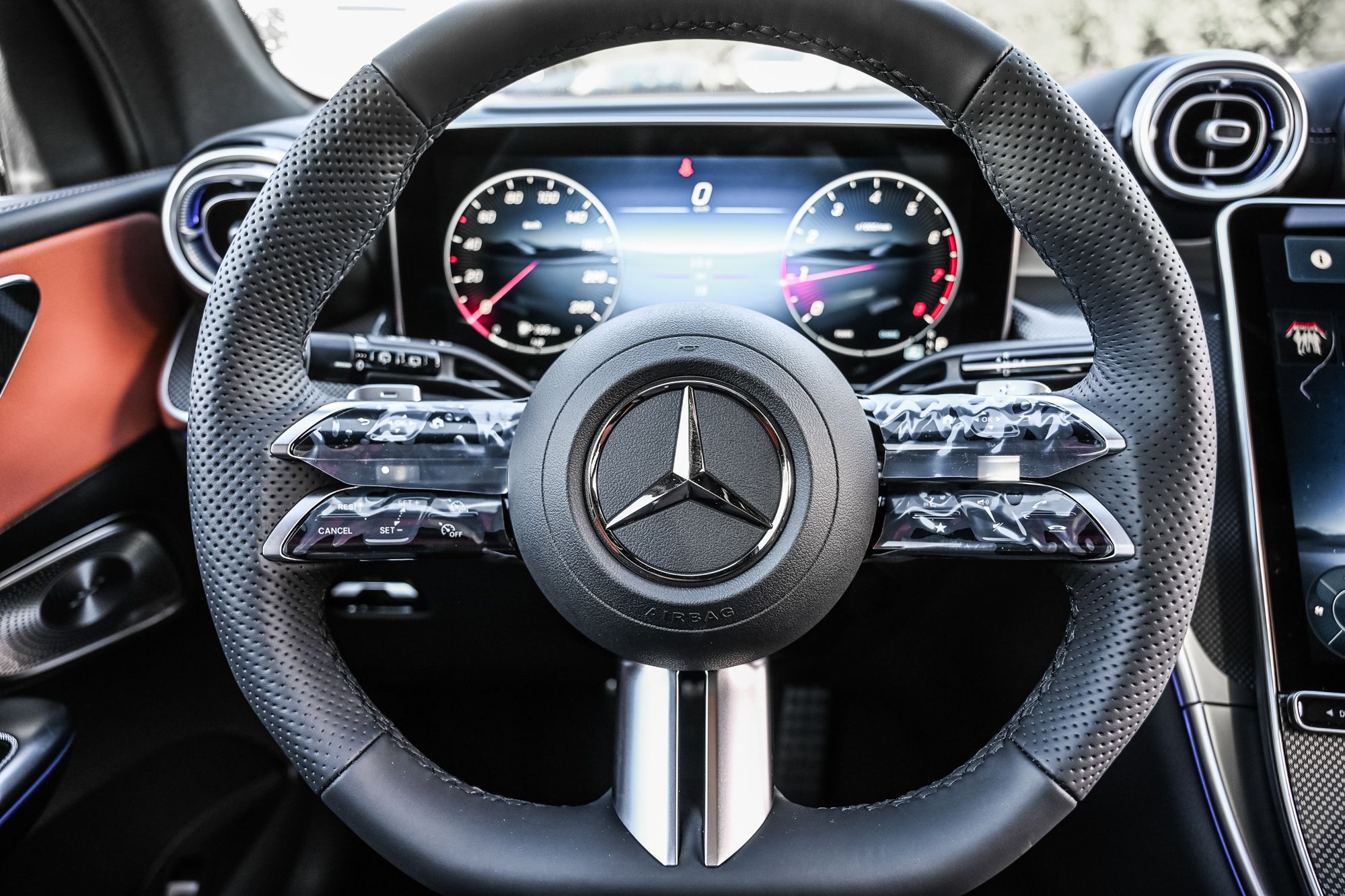 Mercedes-Benz GLC  2027