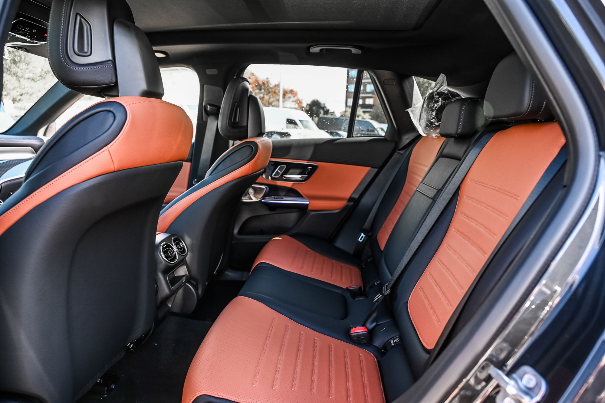 Mercedes-Benz GLC  2027