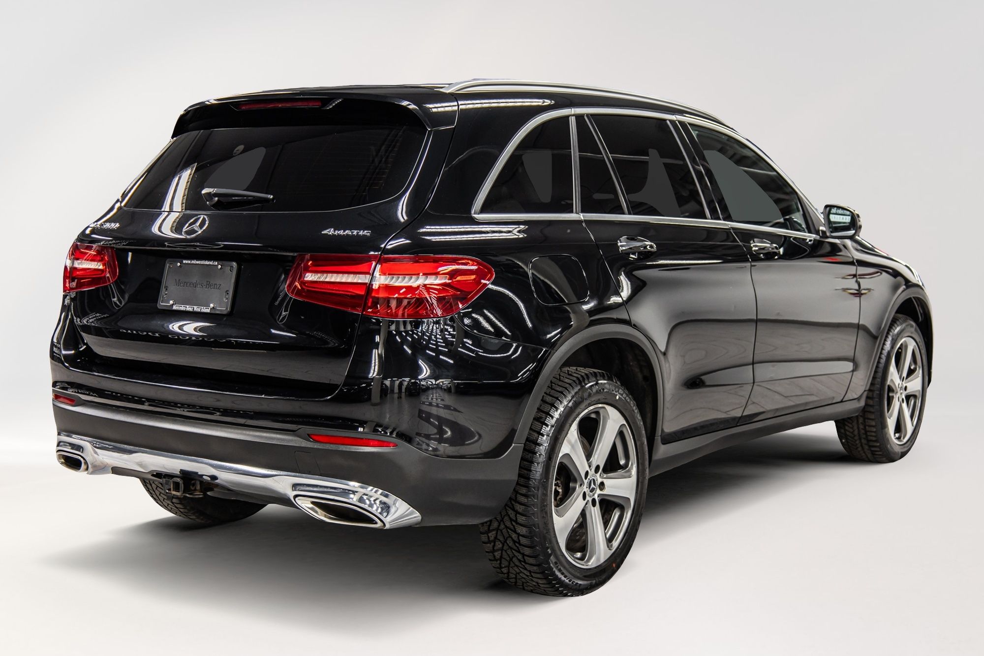 2018 Mercedes-Benz GLC300 in Dollard-des-Ormeaux, Quebec