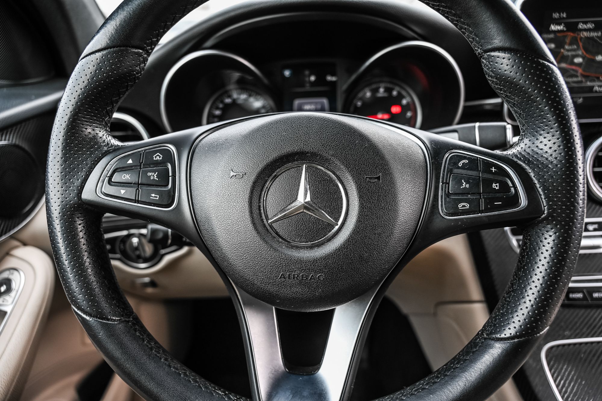 Mercedes-Benz GLC300  2018 à Dollard-des-Ormeaux, Québec