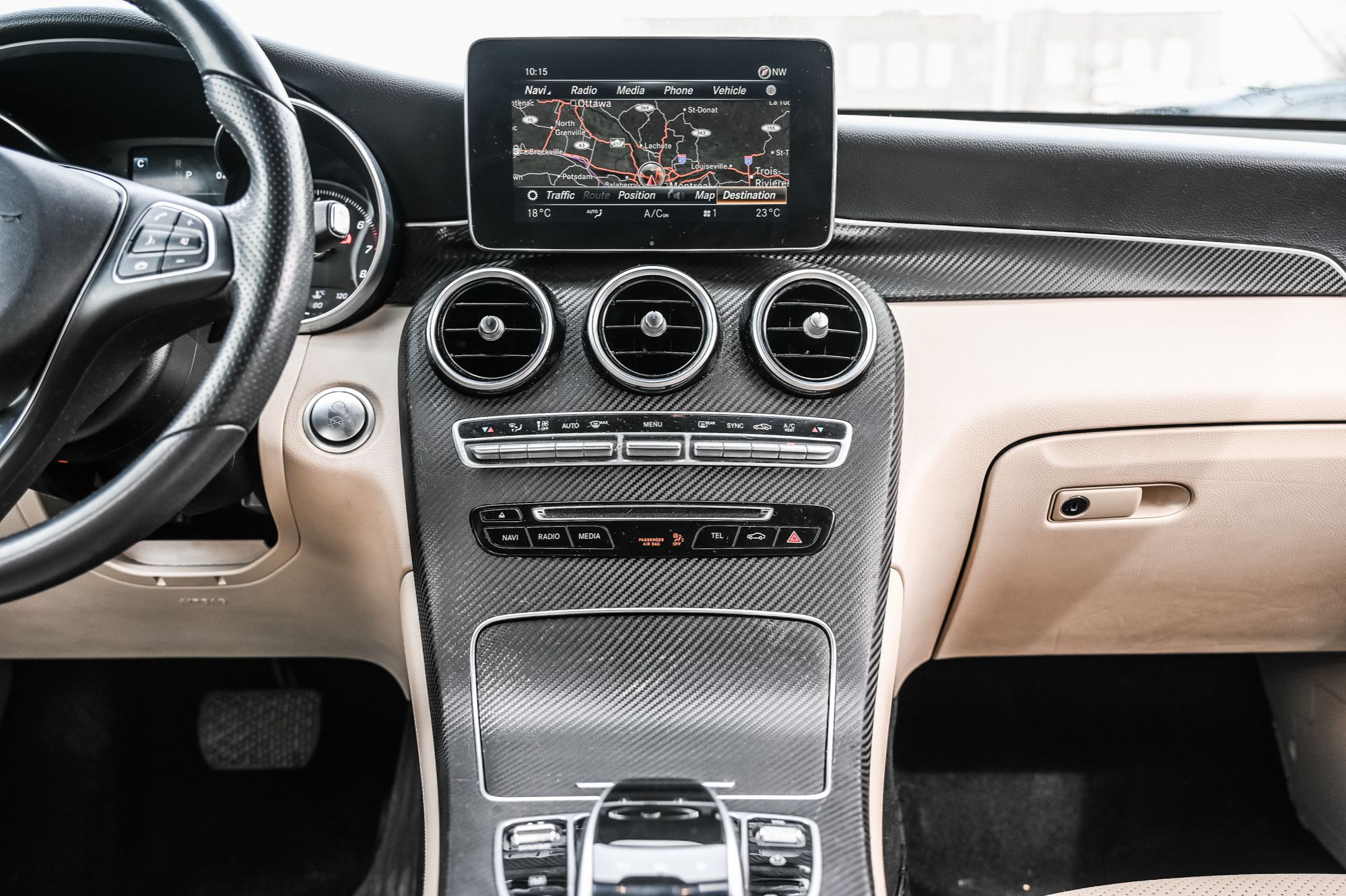 Mercedes-Benz GLC300  2018 à Dollard-des-Ormeaux, Québec