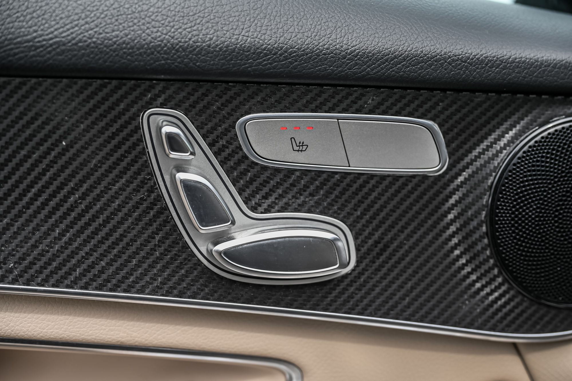 Mercedes-Benz GLC300  2018 à Dollard-des-Ormeaux, Québec