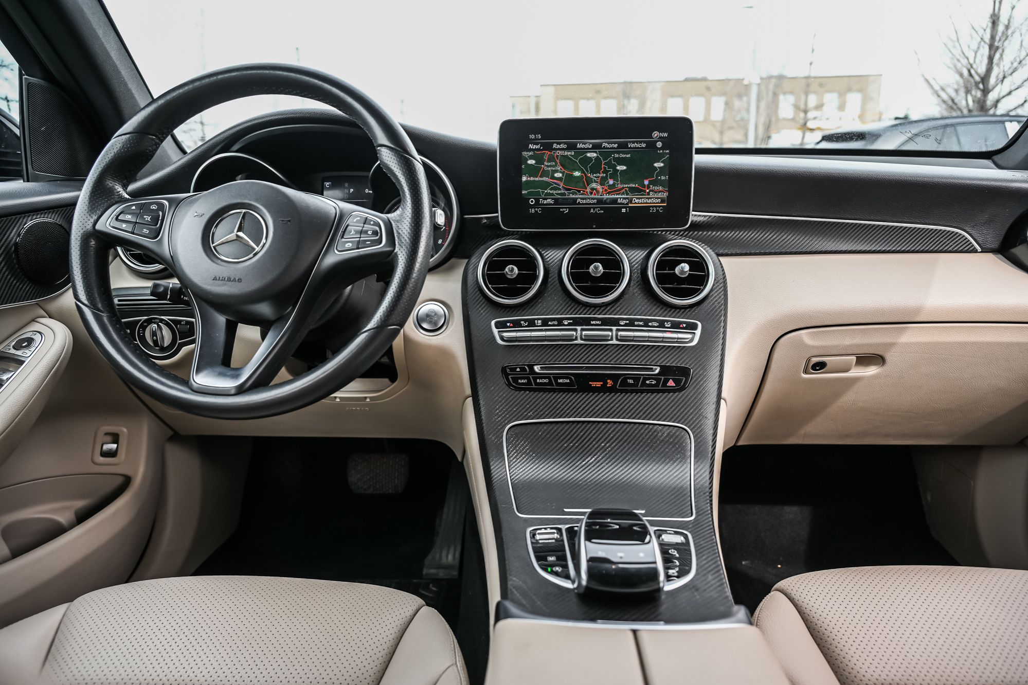 Mercedes-Benz GLC300  2018 à Dollard-des-Ormeaux, Québec