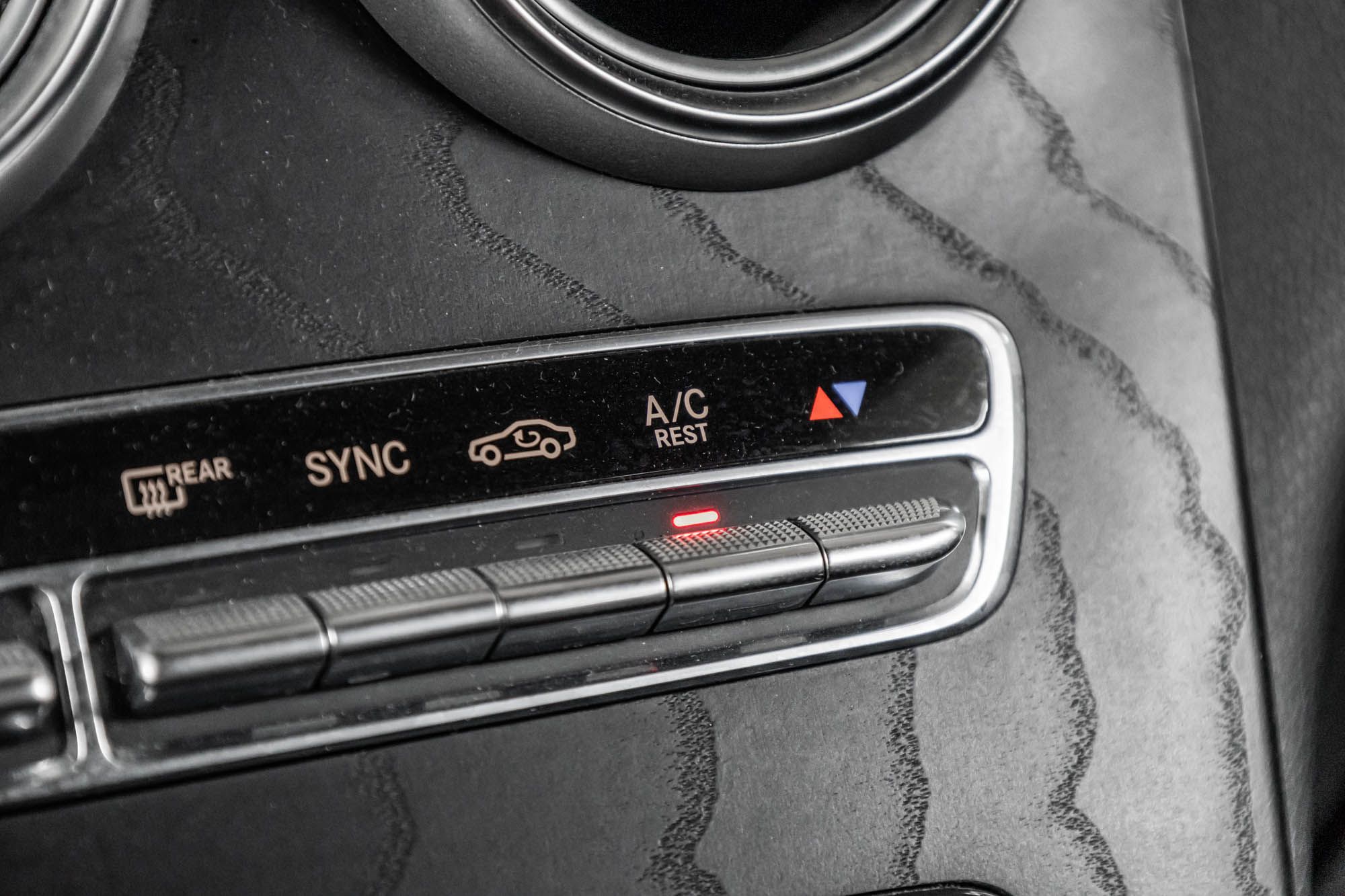 Mercedes-Benz GLC300  2021 à Dollard-des-Ormeaux, Québec