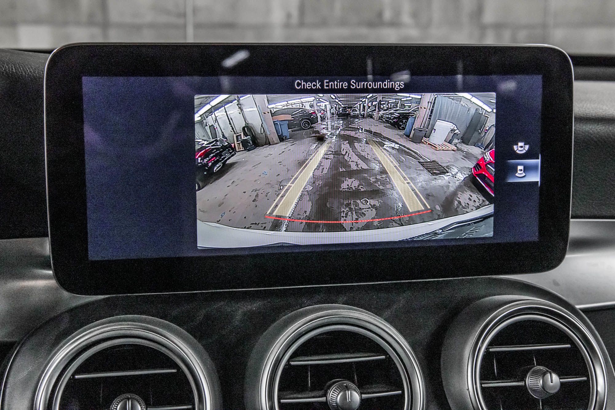 Mercedes-Benz GLC300  2021 à Dollard-des-Ormeaux, Québec