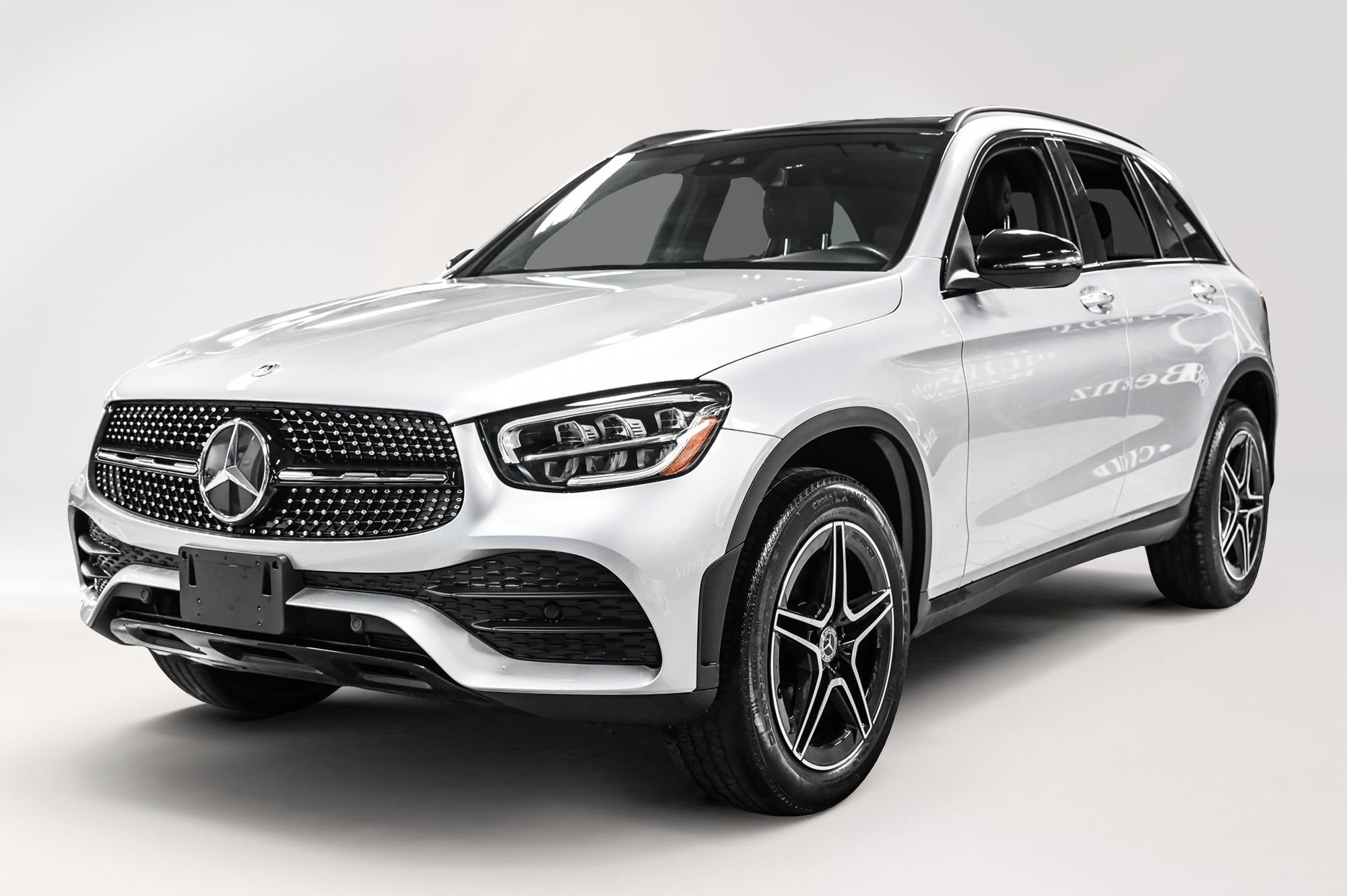 Mercedes-Benz GLC300  2022 à Dollard-des-Ormeaux, Québec