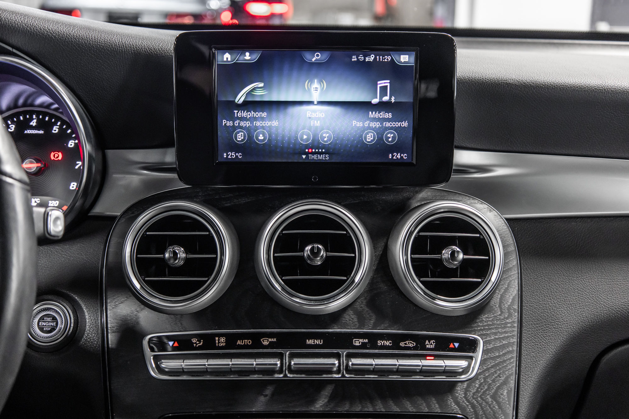 Mercedes-Benz GLC300  2022 à Dollard-des-Ormeaux, Québec