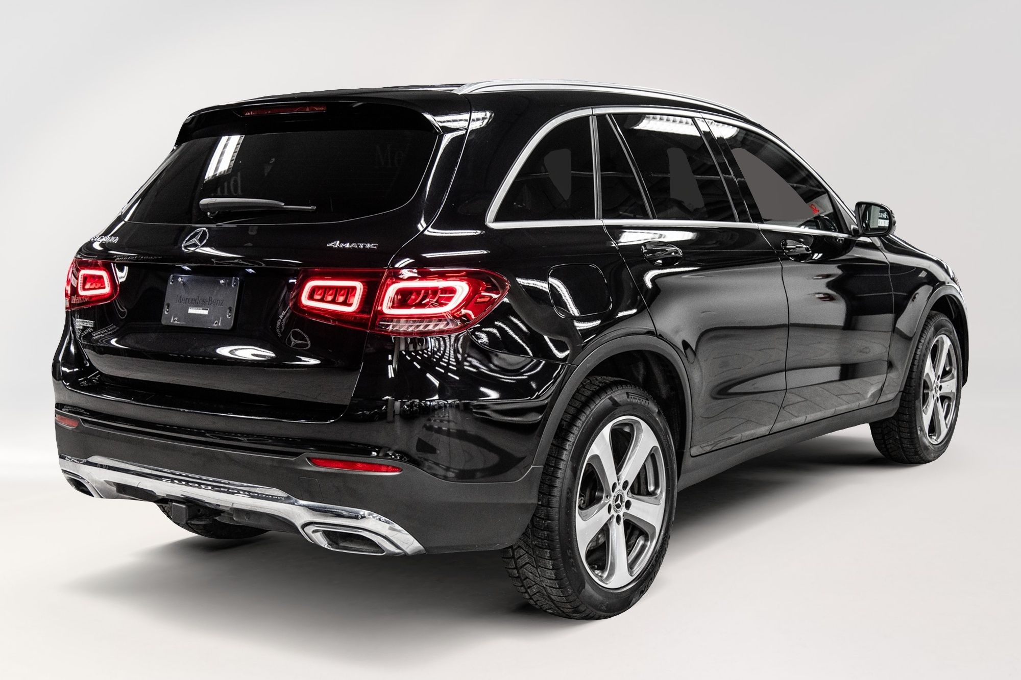 Mercedes-Benz GLC300  2022 à Dollard-des-Ormeaux, Québec