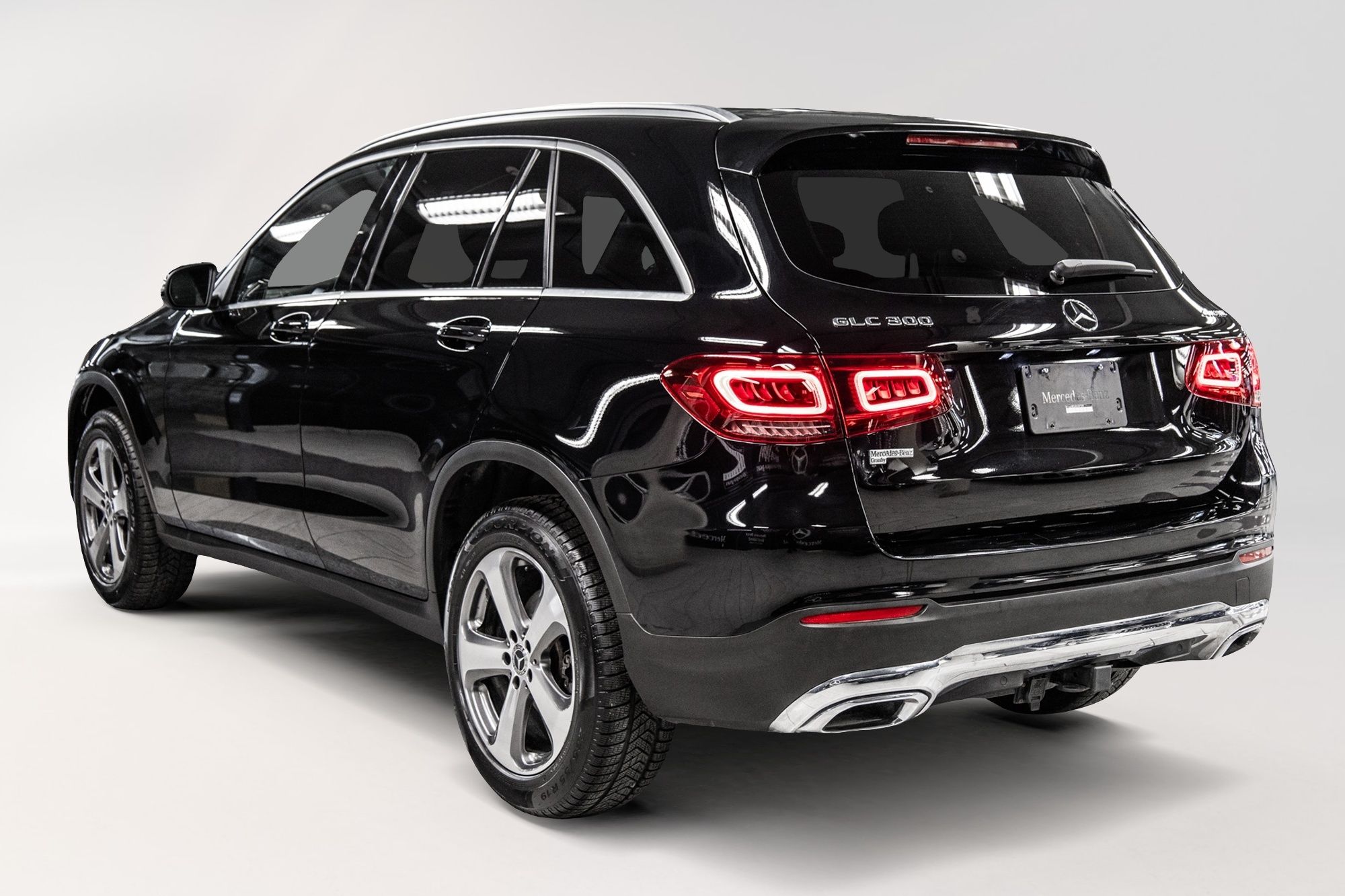 Mercedes-Benz GLC300  2022 à Dollard-des-Ormeaux, Québec