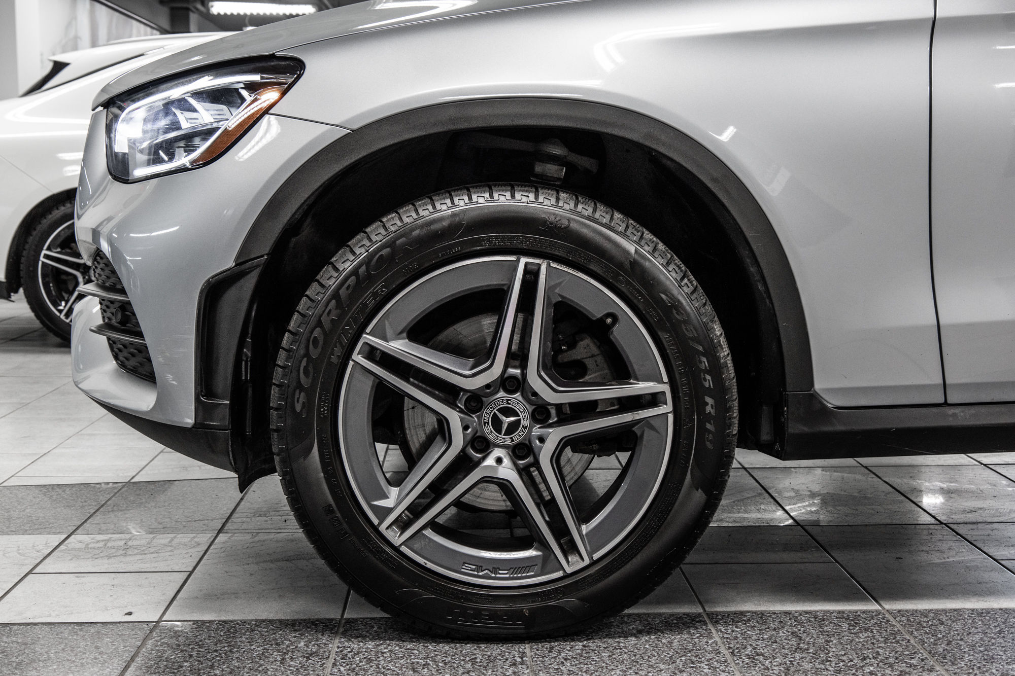 Mercedes-Benz GLC300  2022 à Dollard-des-Ormeaux, Québec