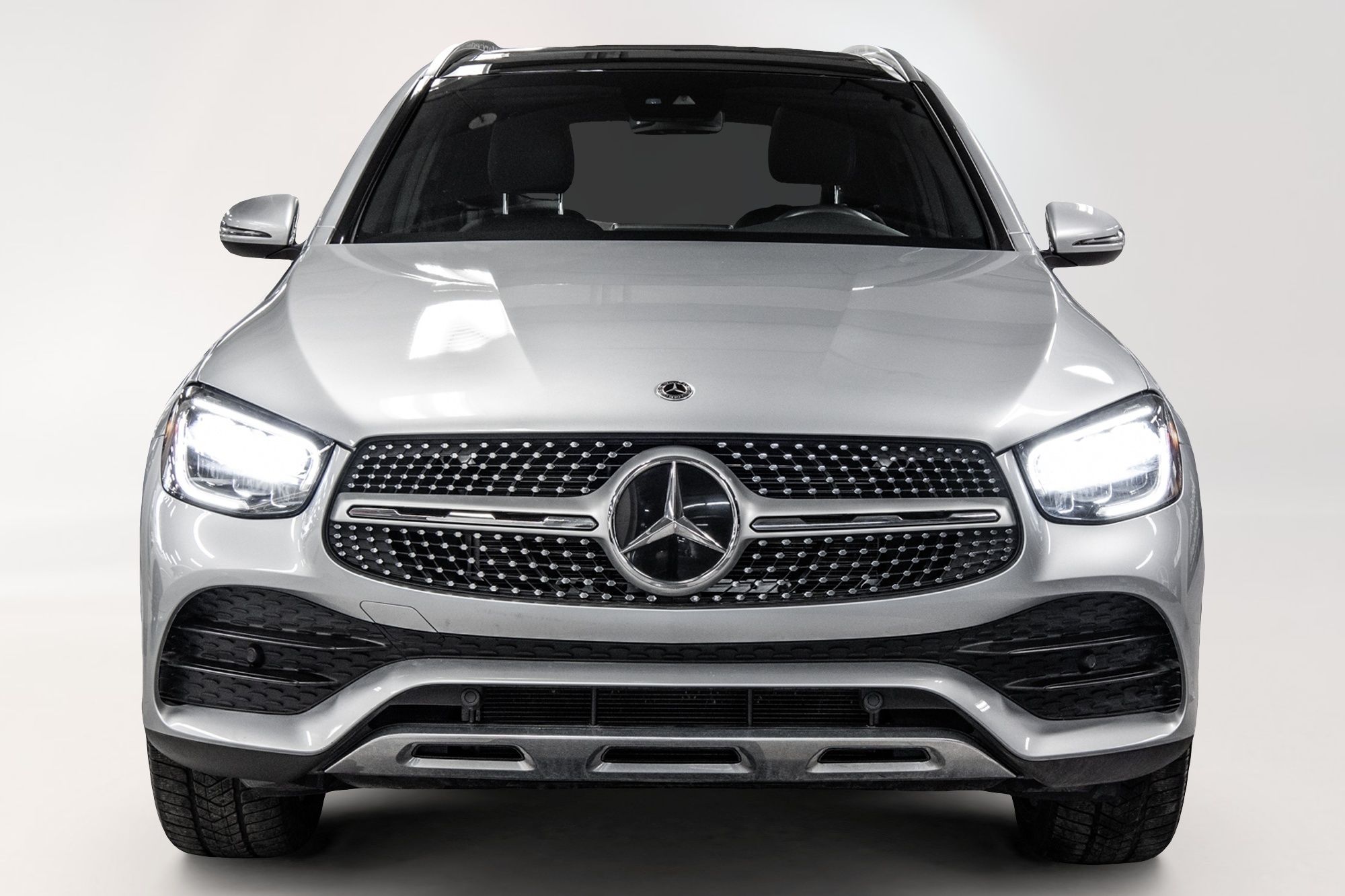Mercedes-Benz GLC300  2022 à Dollard-des-Ormeaux, Québec