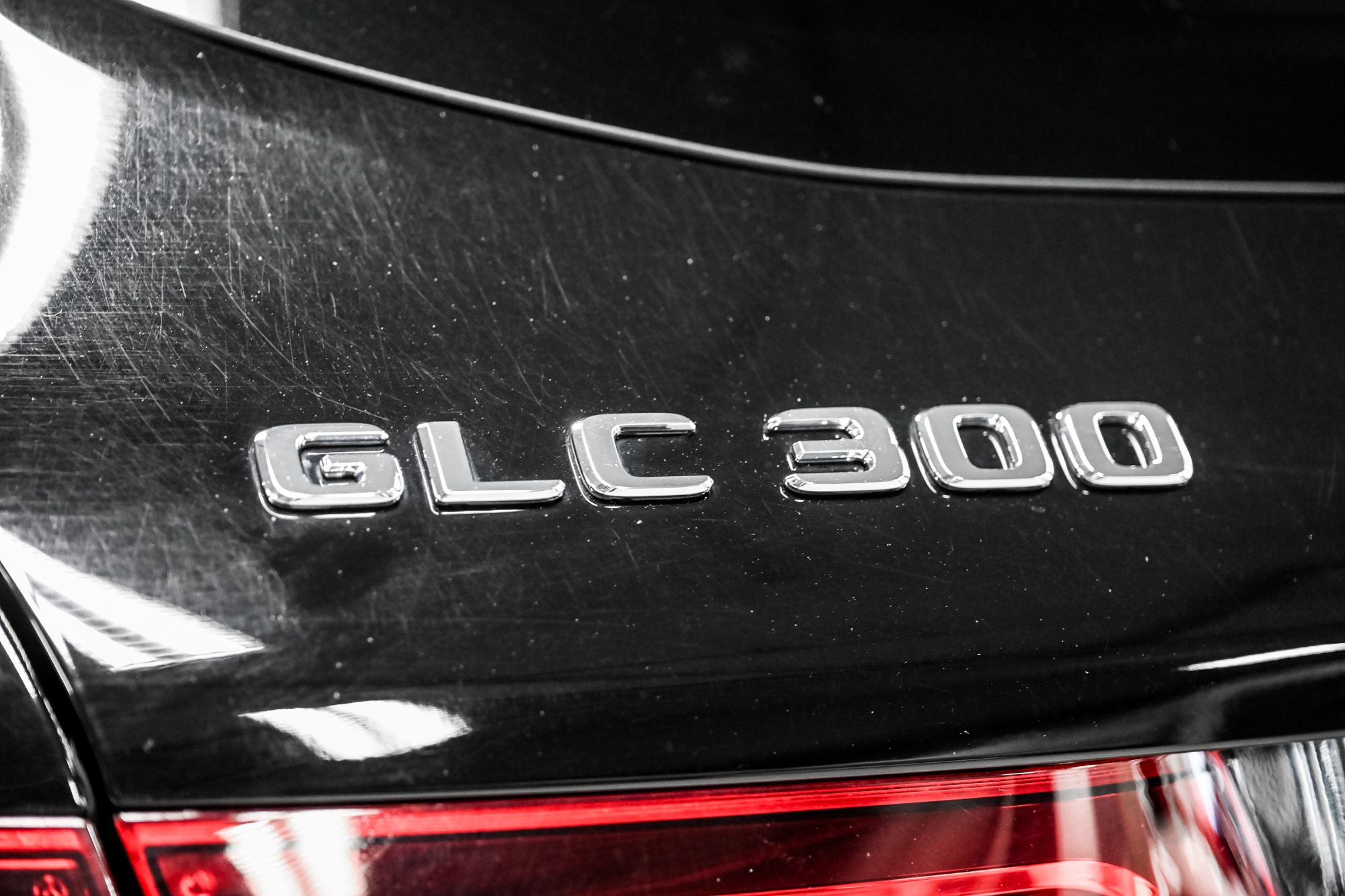 Mercedes-Benz GLC300  2022