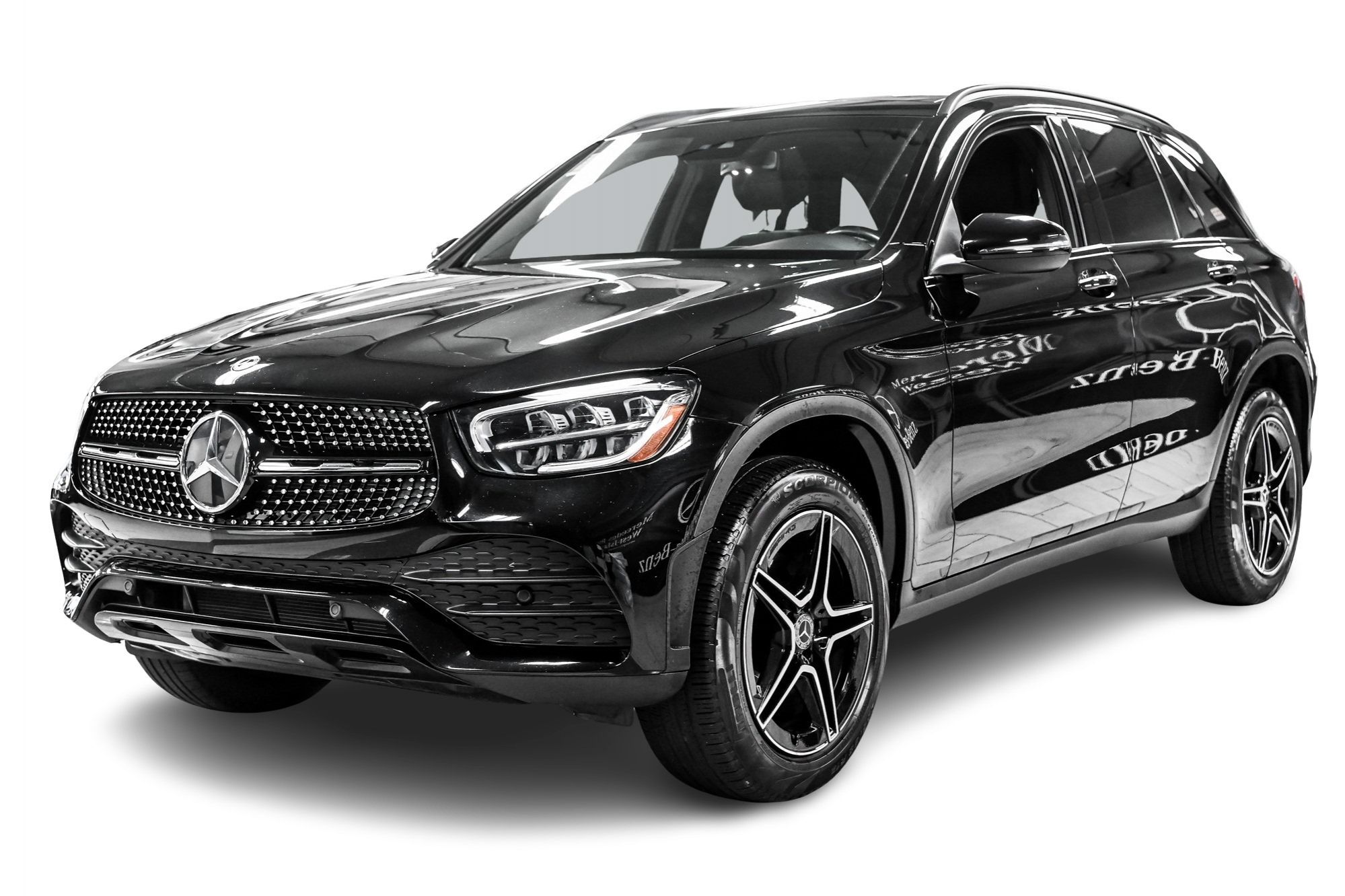 Mercedes-Benz GLC300  2022