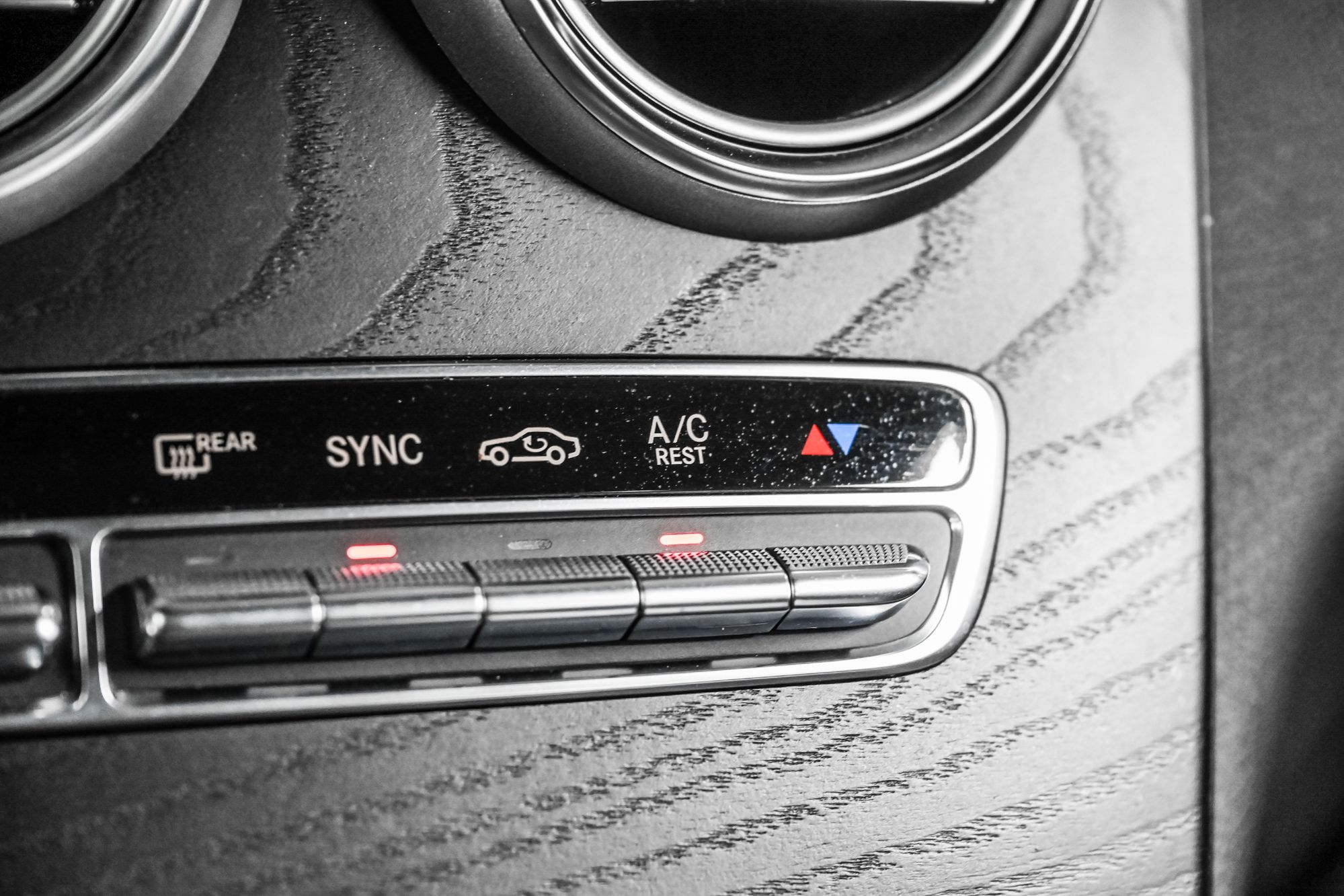 Mercedes-Benz GLC300  2022