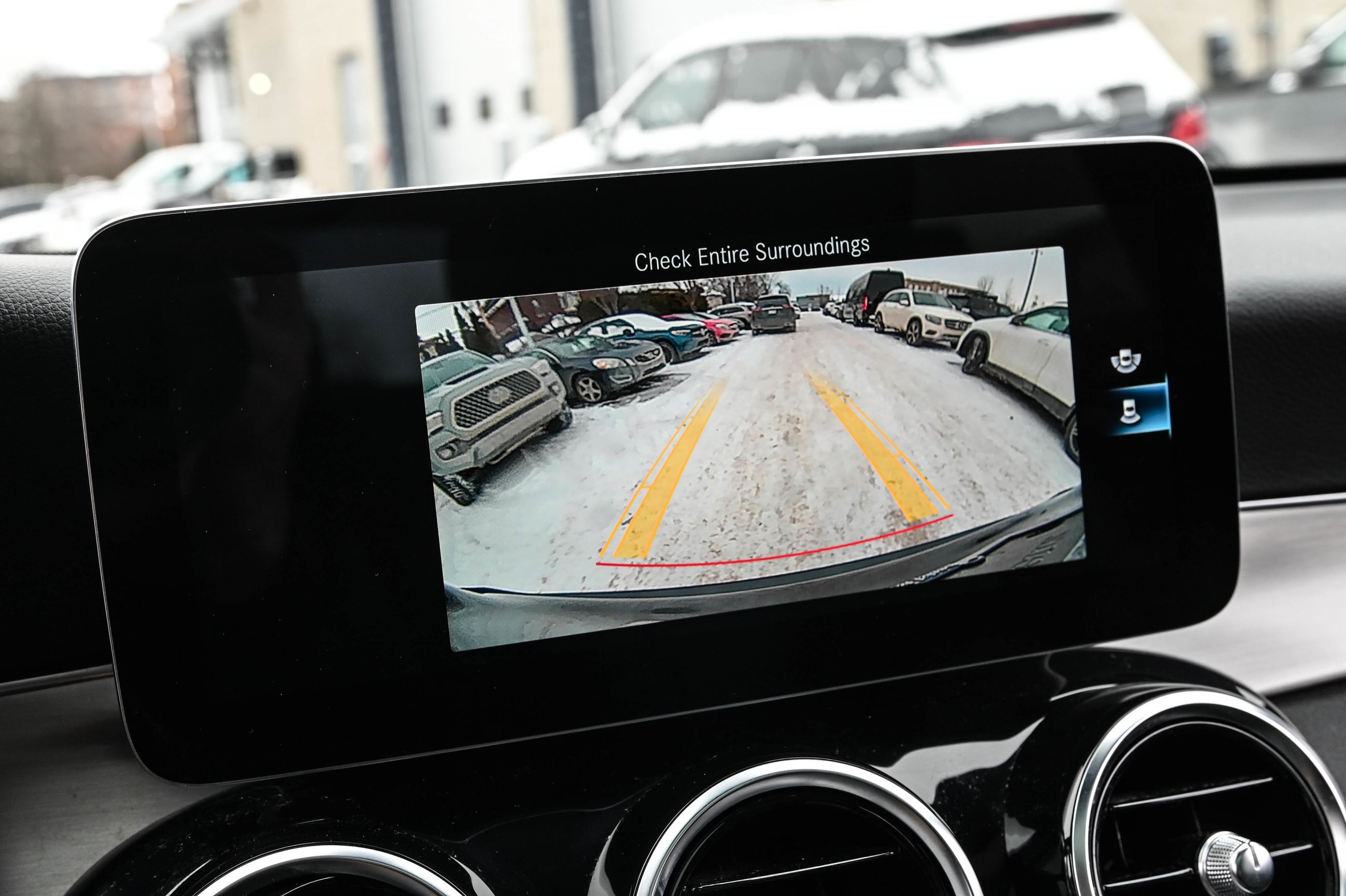 Mercedes-Benz GLC300  2022