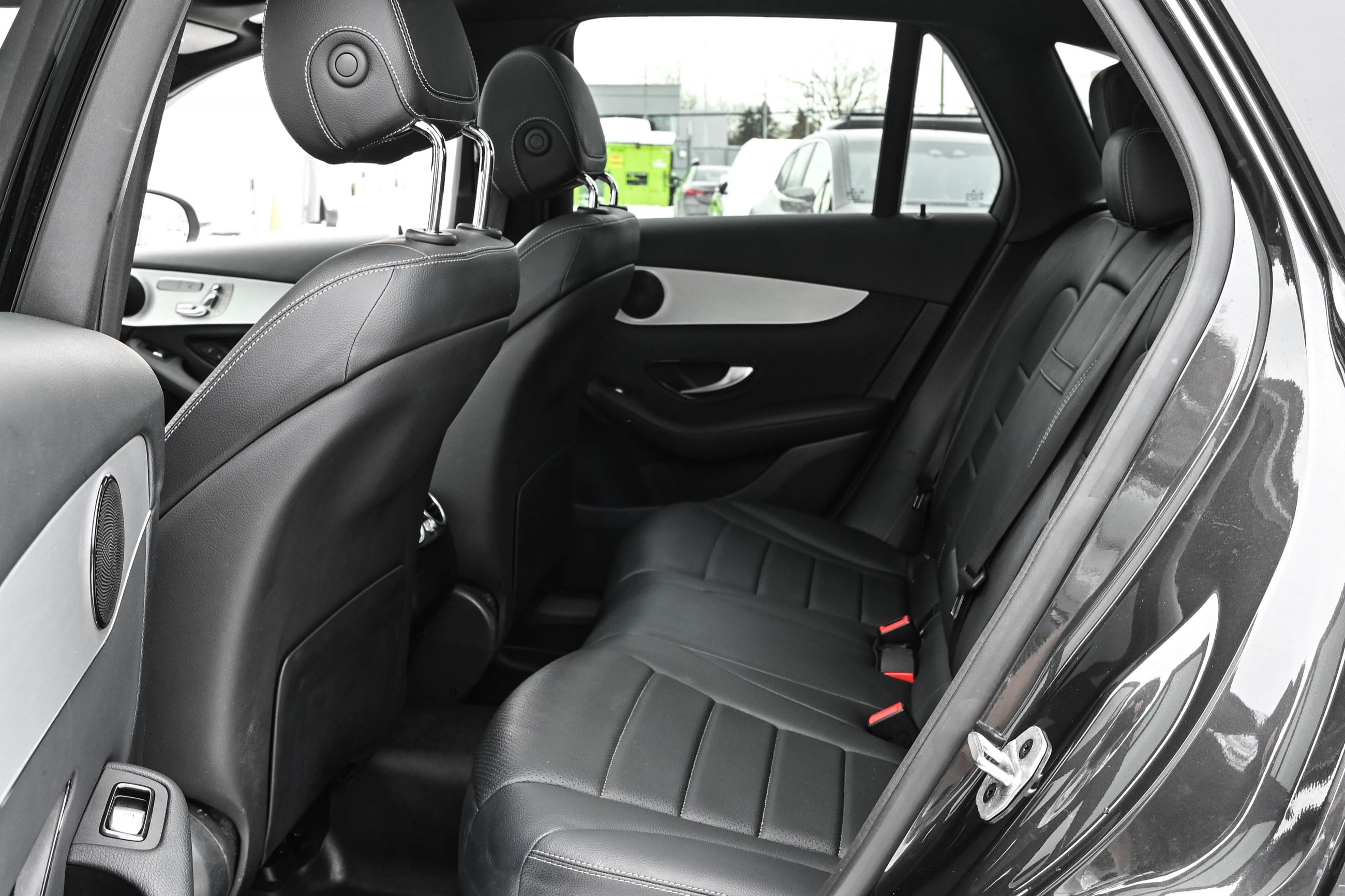 Mercedes-Benz GLC300  2022