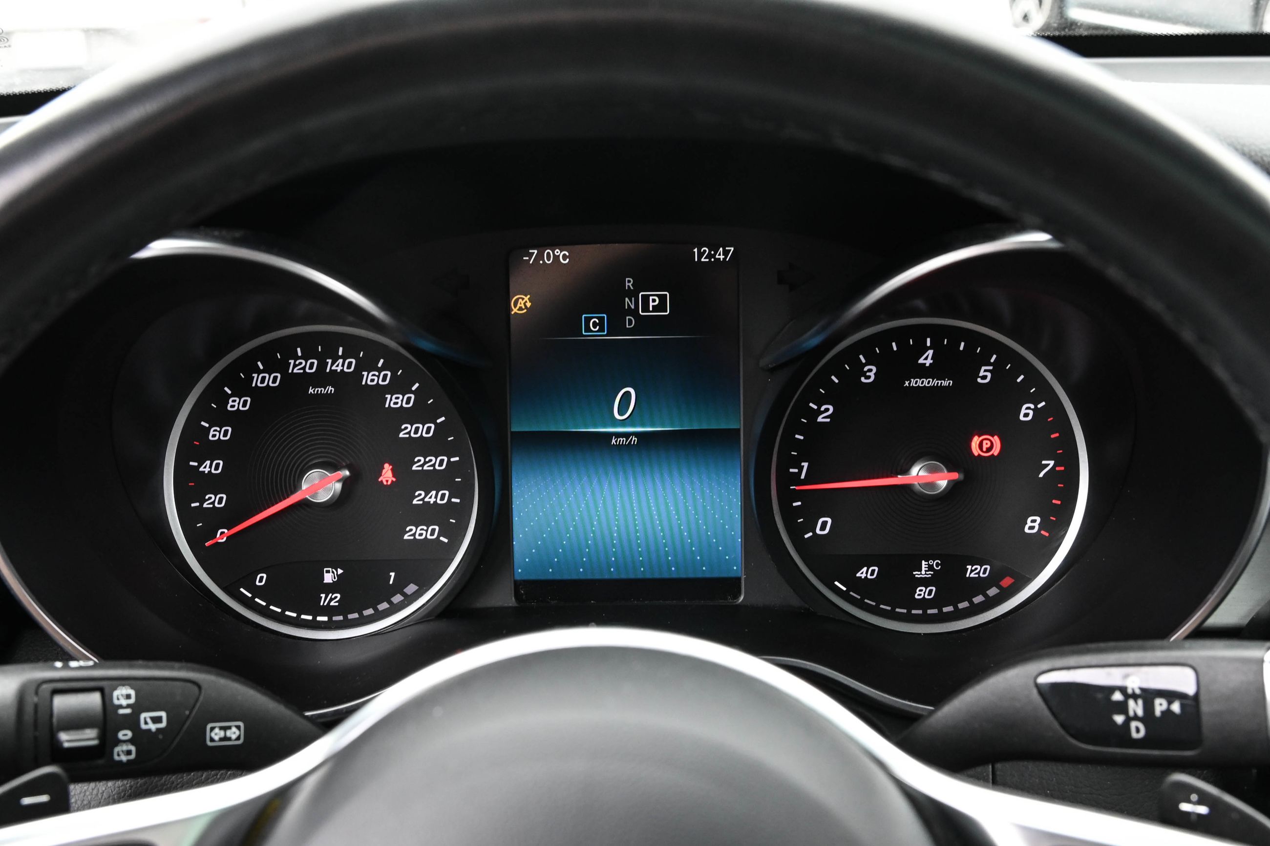 Mercedes-Benz GLC300  2022