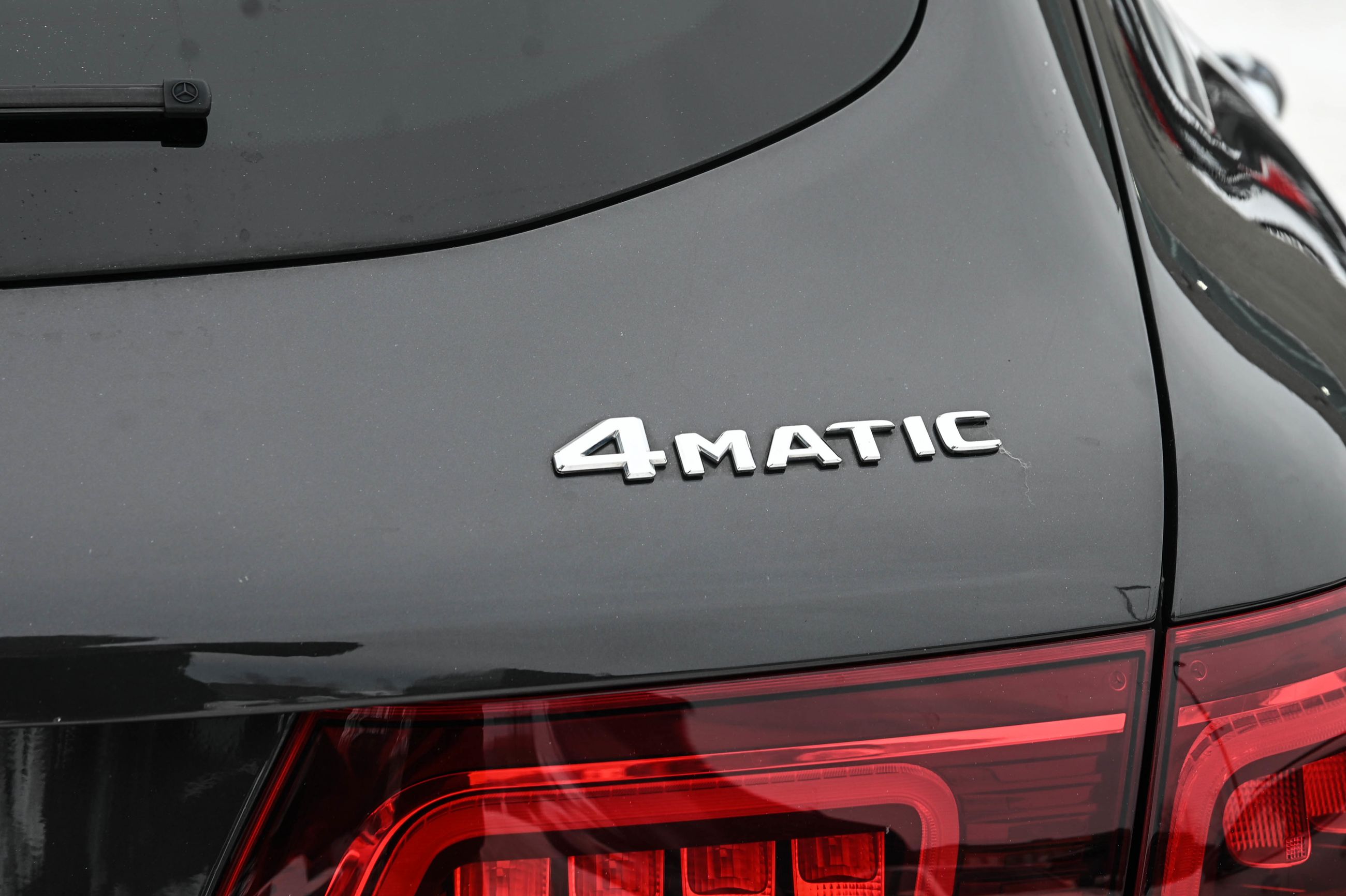 Mercedes-Benz GLC300  2022