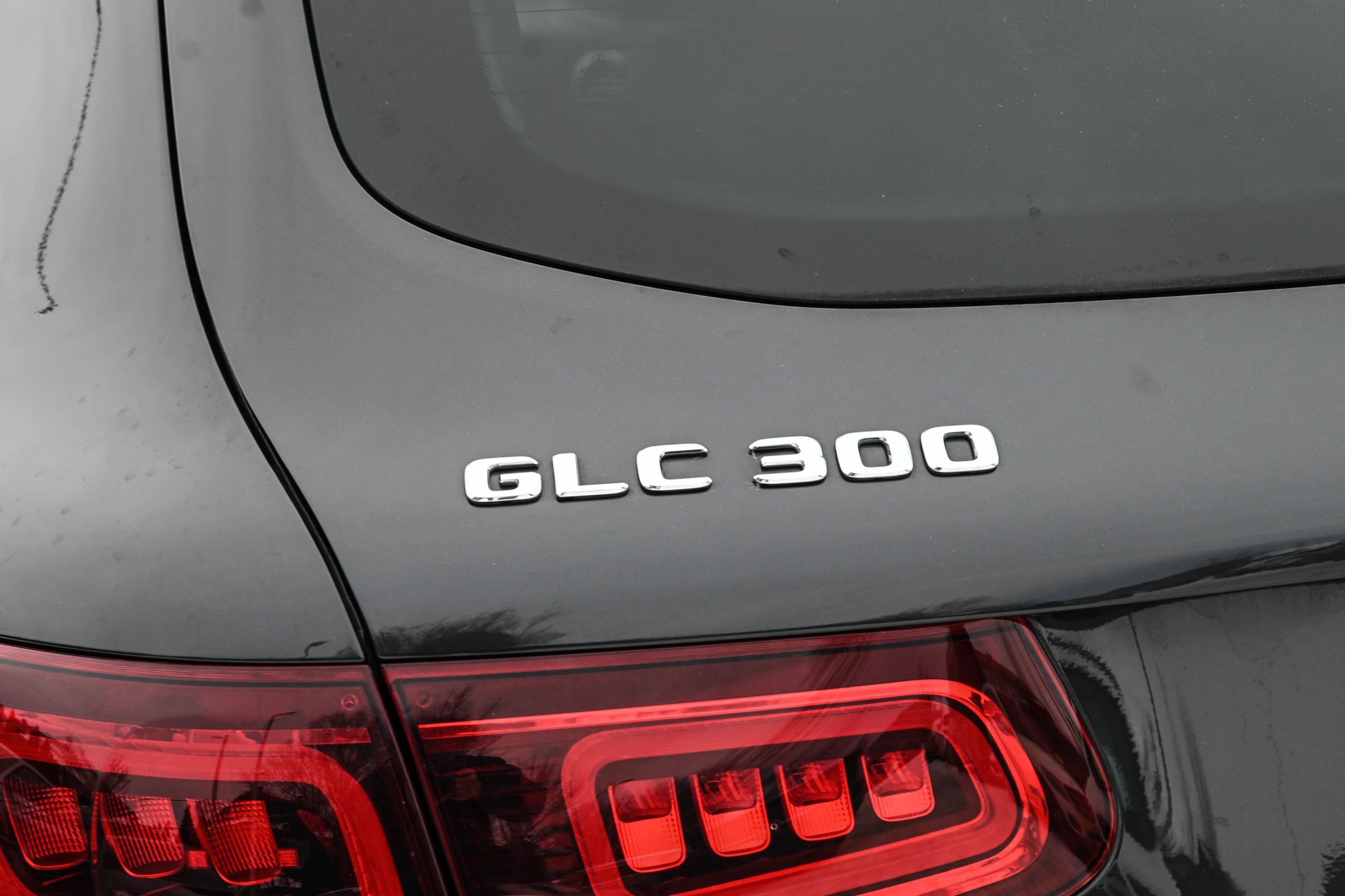 Mercedes-Benz GLC300  2022