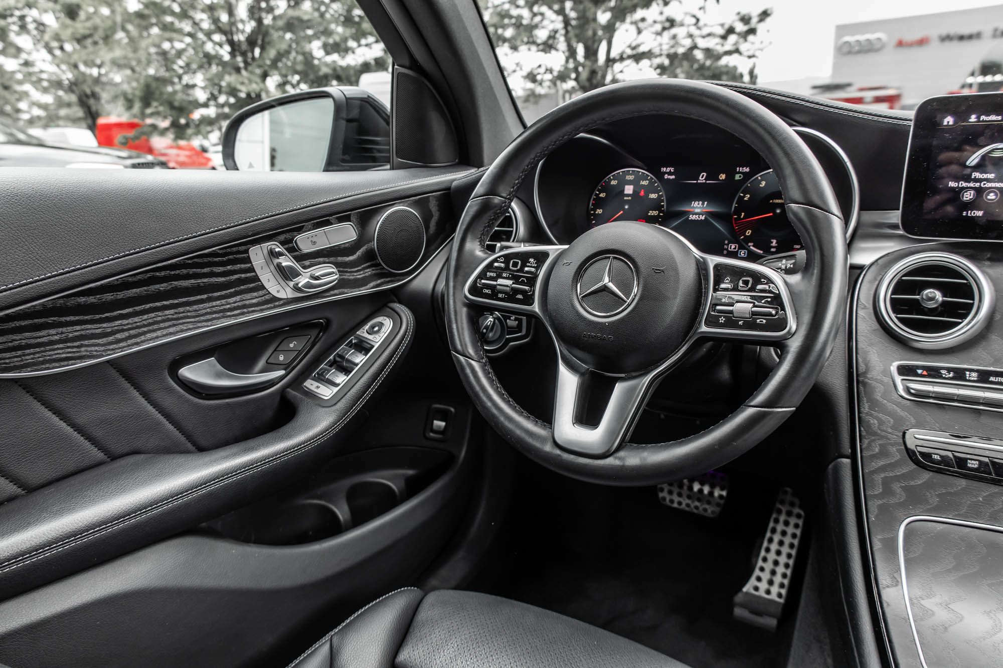 2022 Mercedes-Benz GLC300
