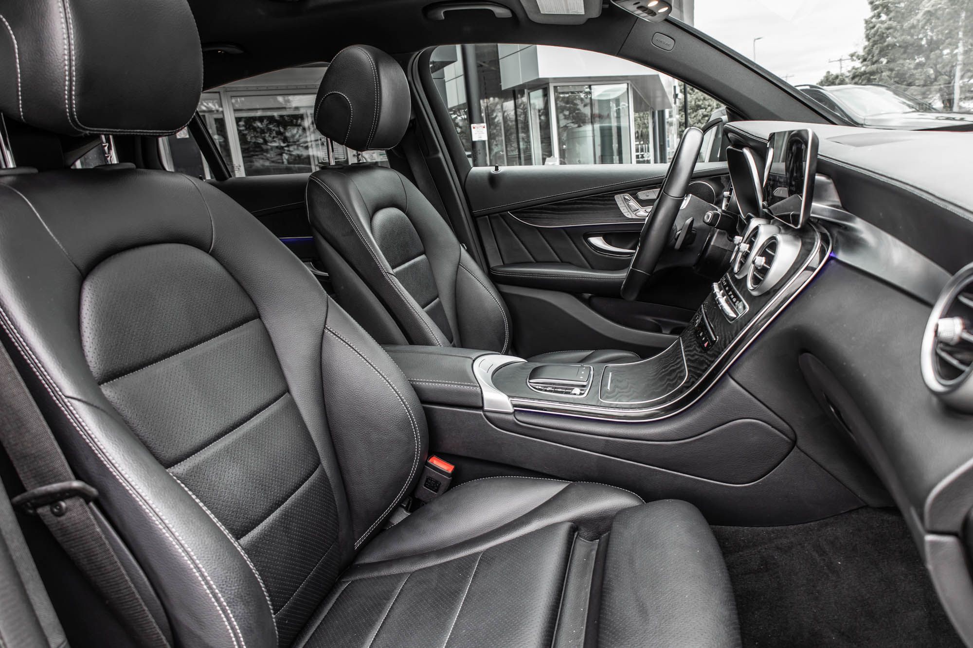 2022 Mercedes-Benz GLC300