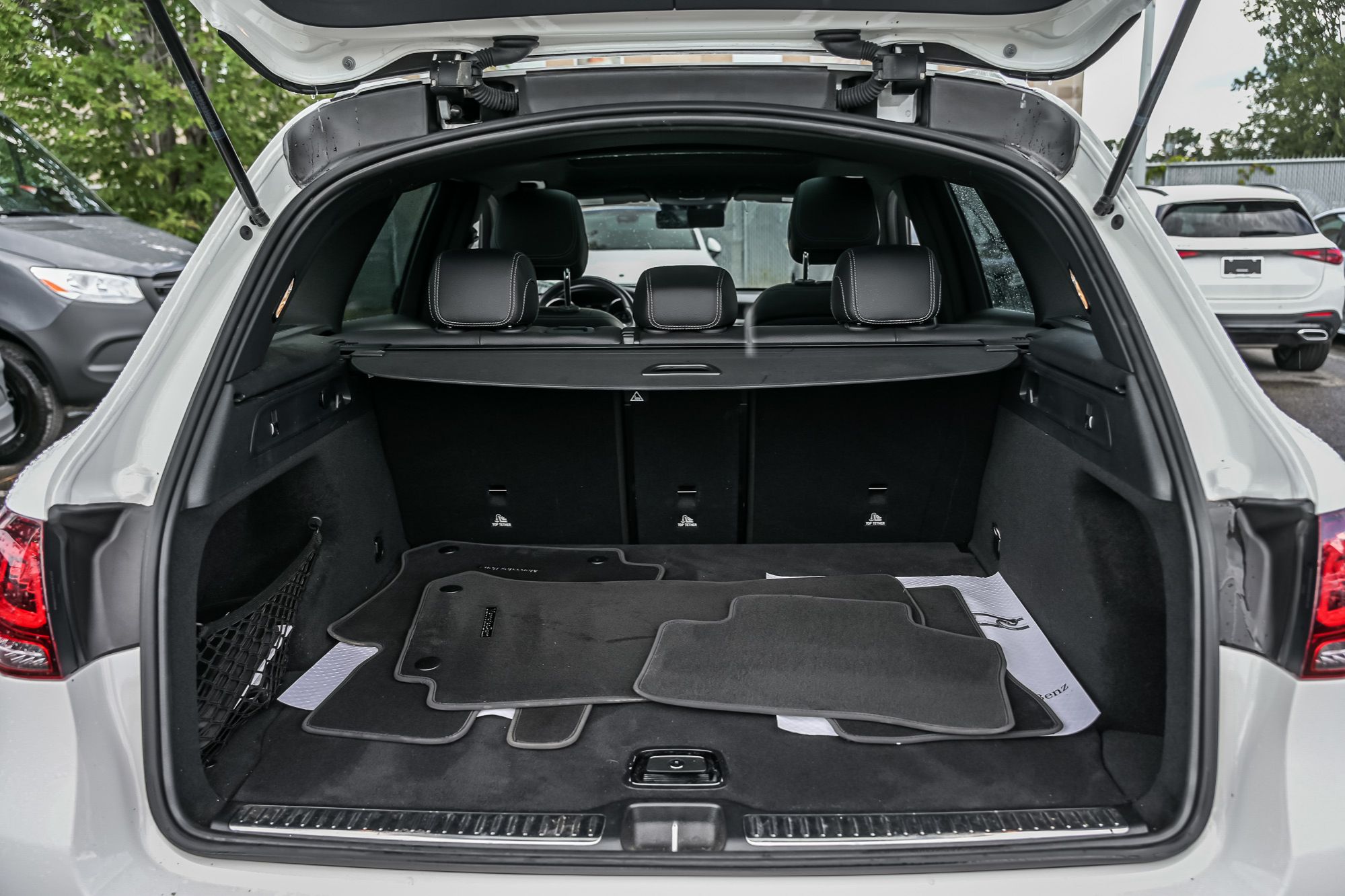 2022 Mercedes-Benz GLC300