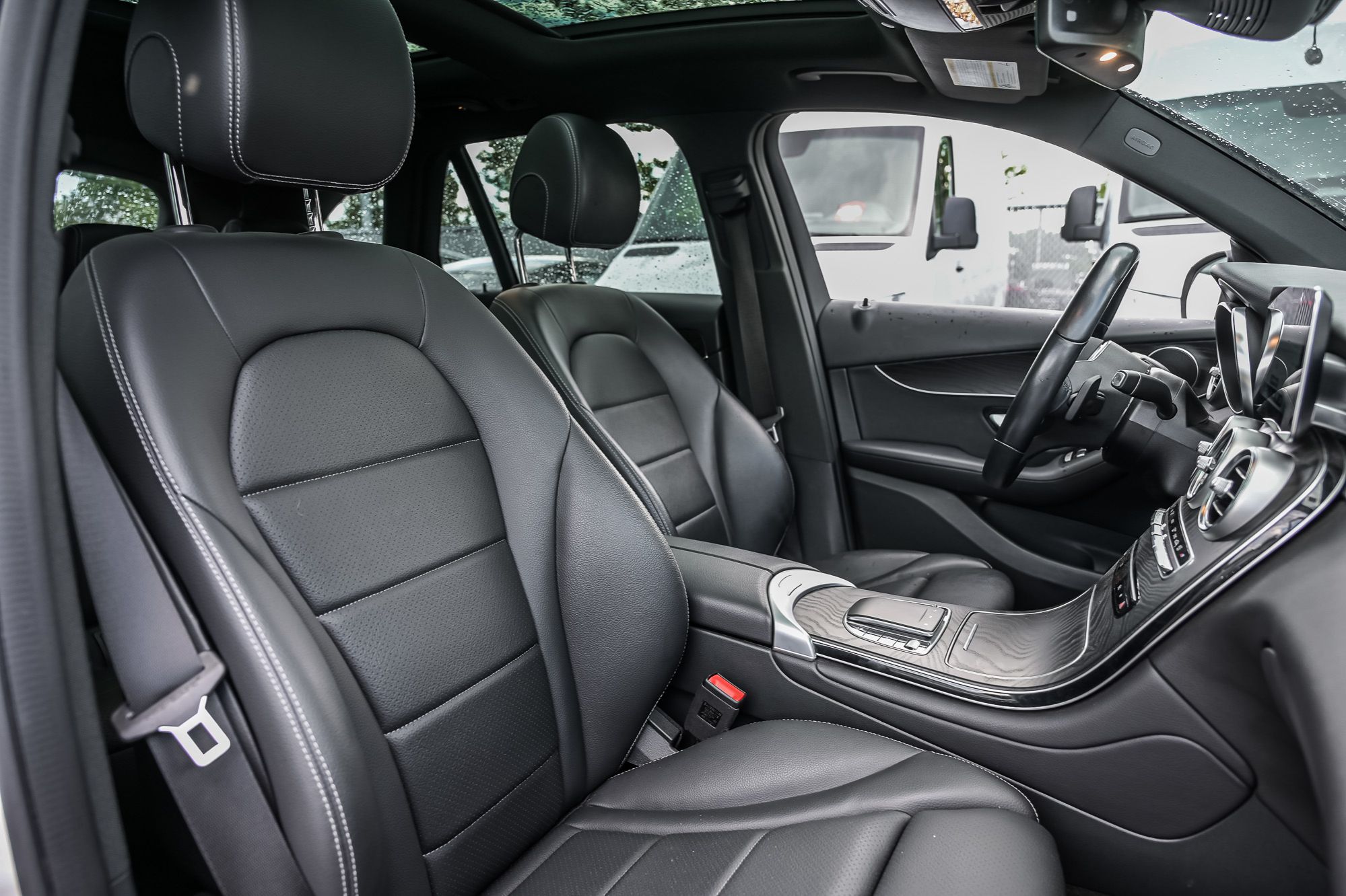 2022 Mercedes-Benz GLC300